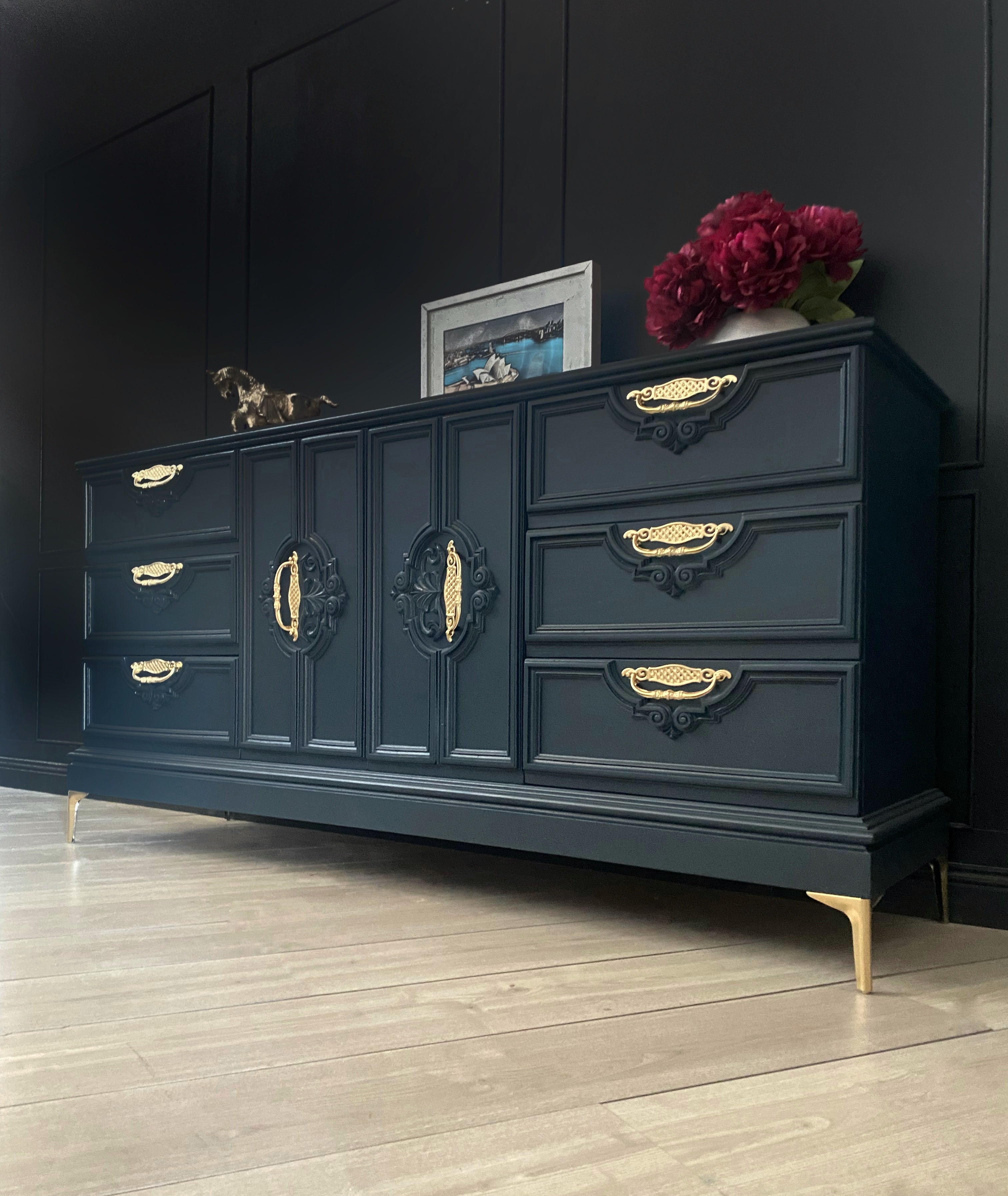 Stunning Berryman buffet / sideboard / dresser / tv unit