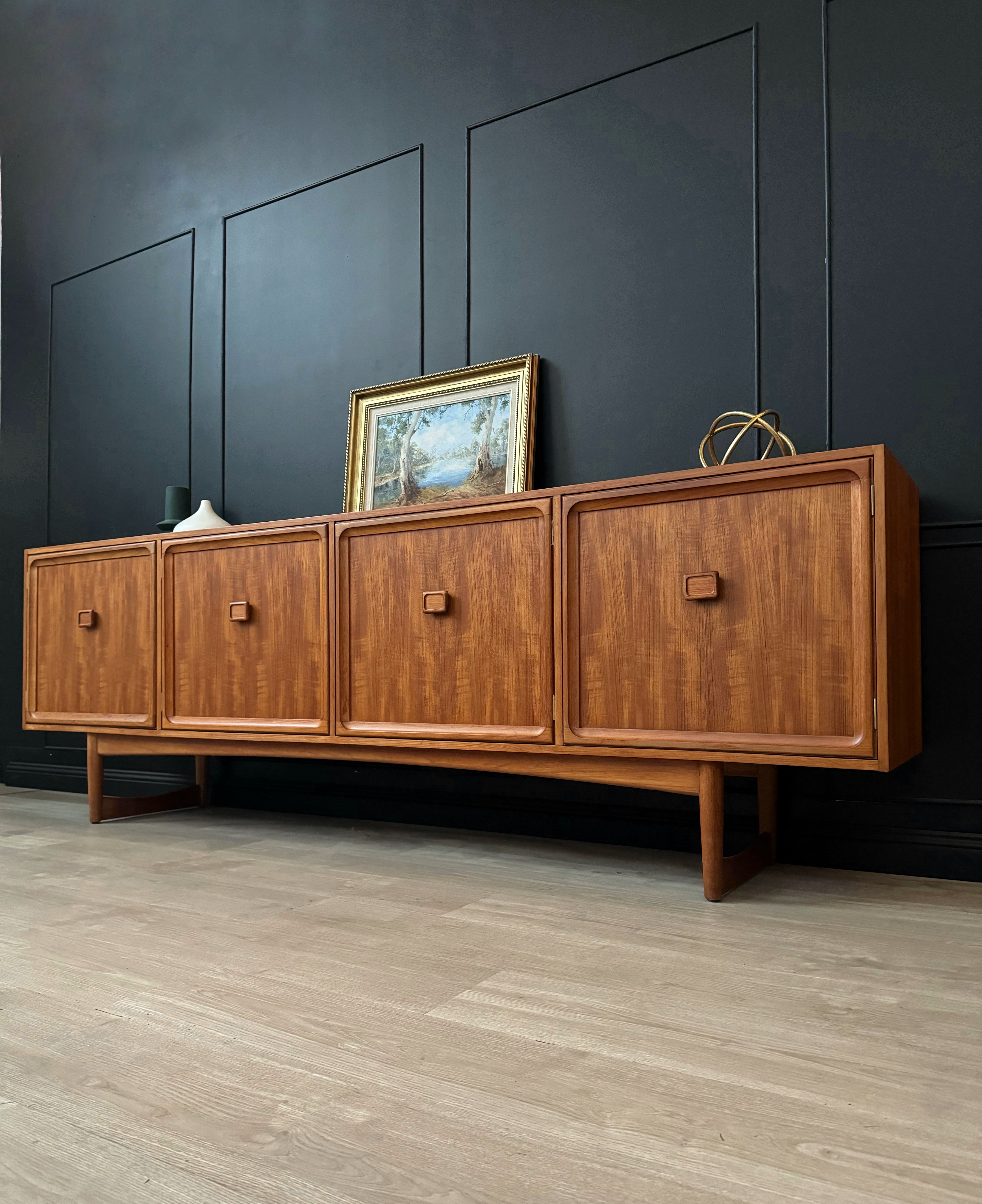 Parker Sleigh Sideboard / Buffet