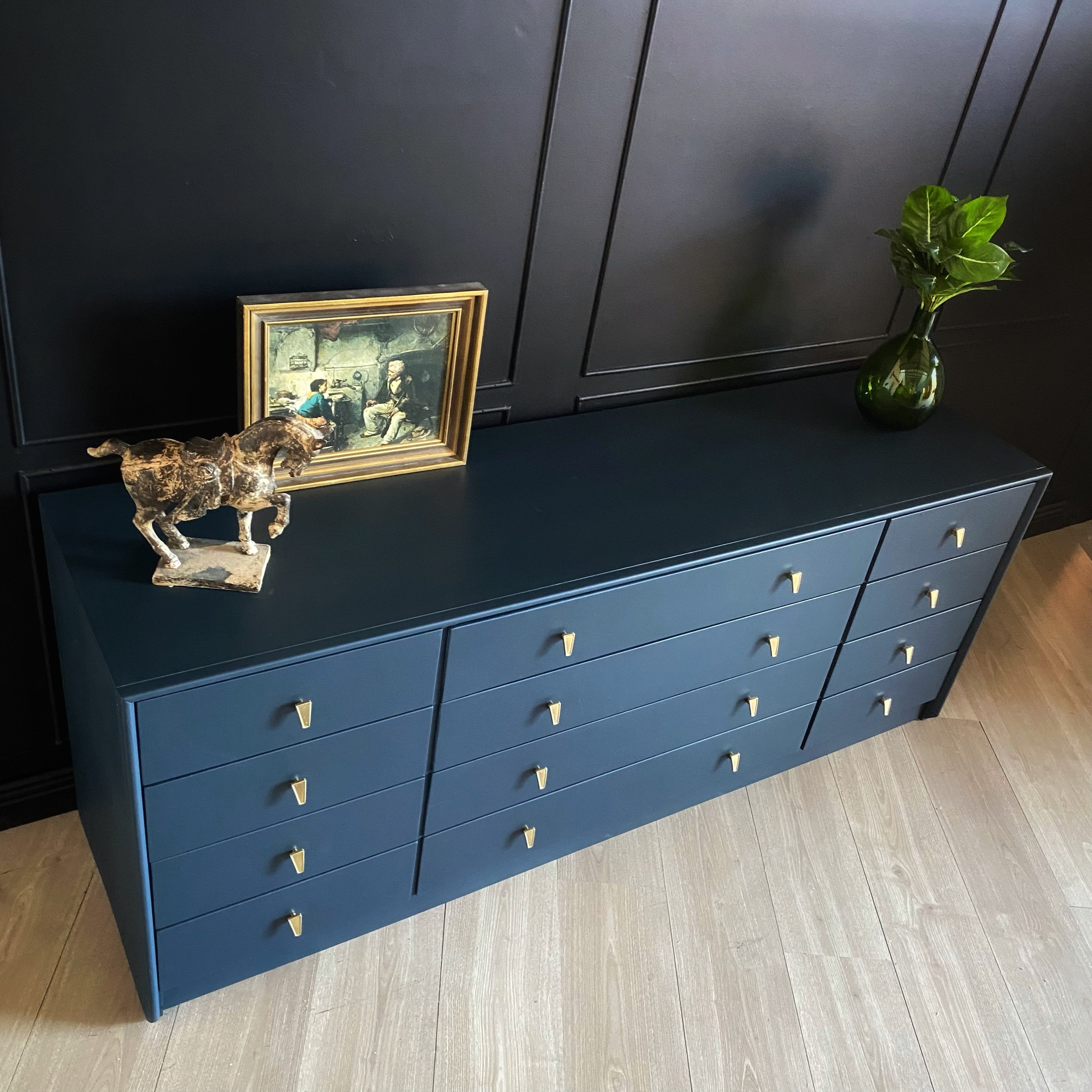 'Alrob Furniture' Blue Dresser