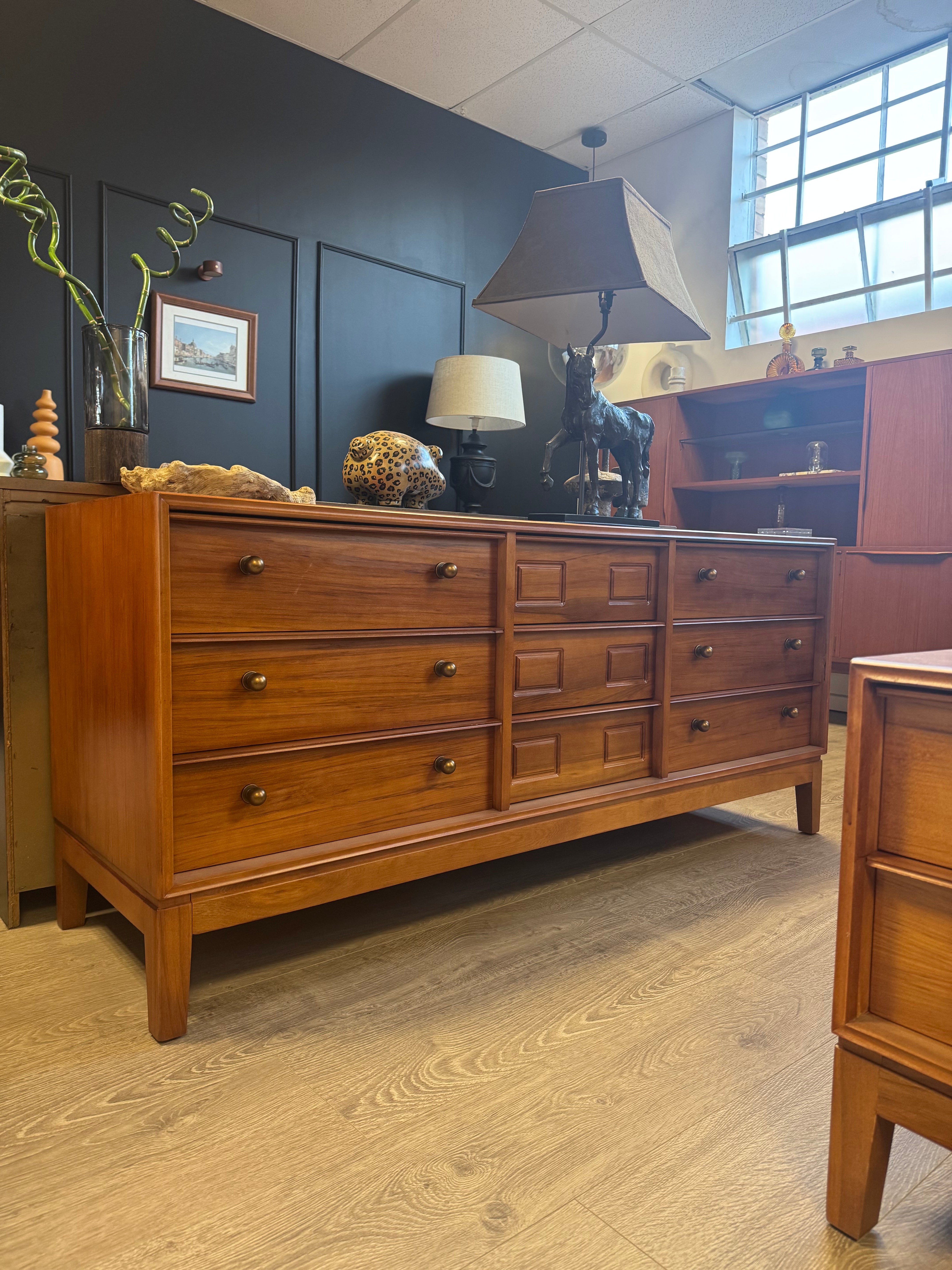 'Hayson Furniture' 9 Drawer Dresser