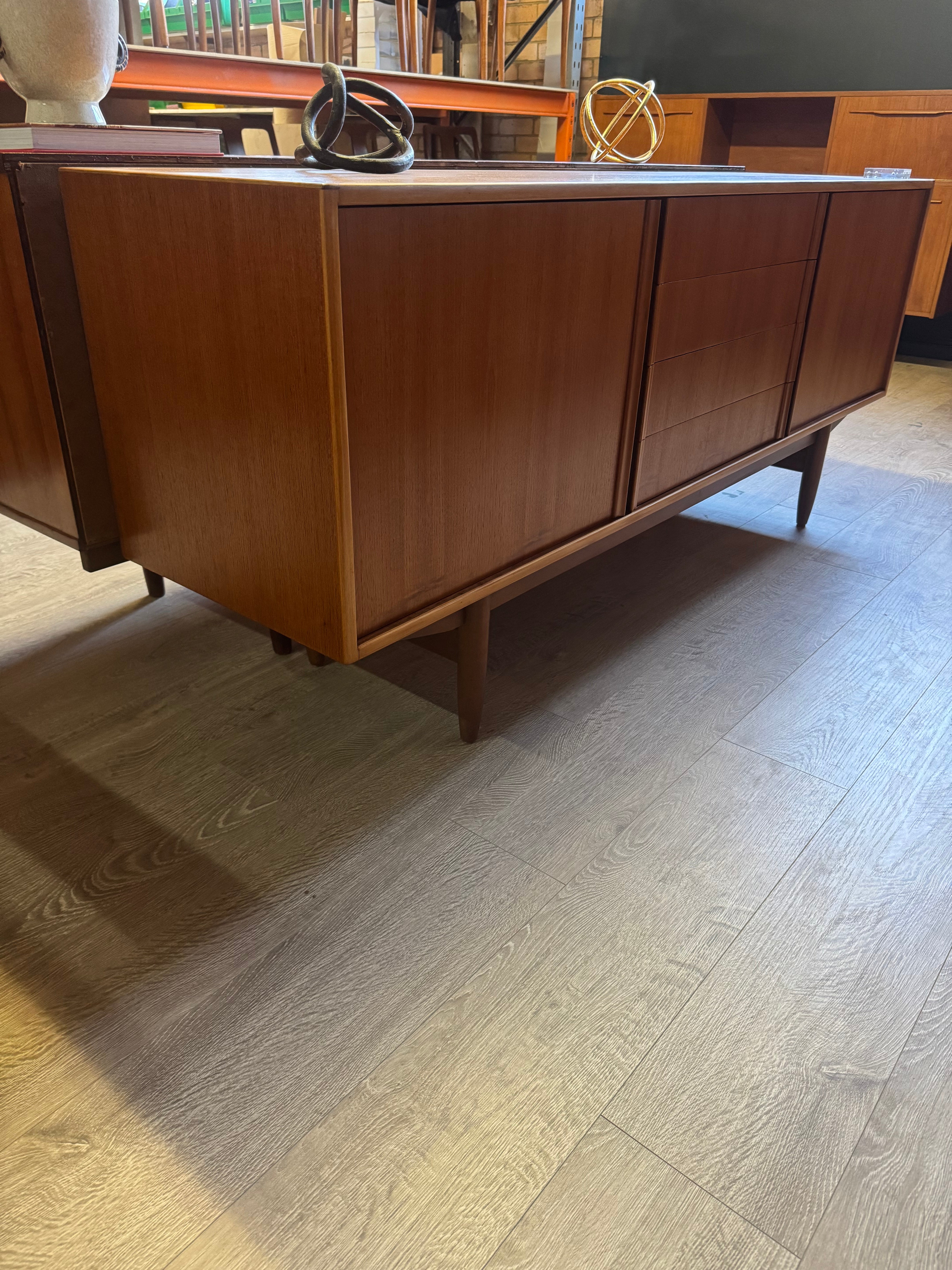 'Kolter Furniture' Sideboard / Buffet