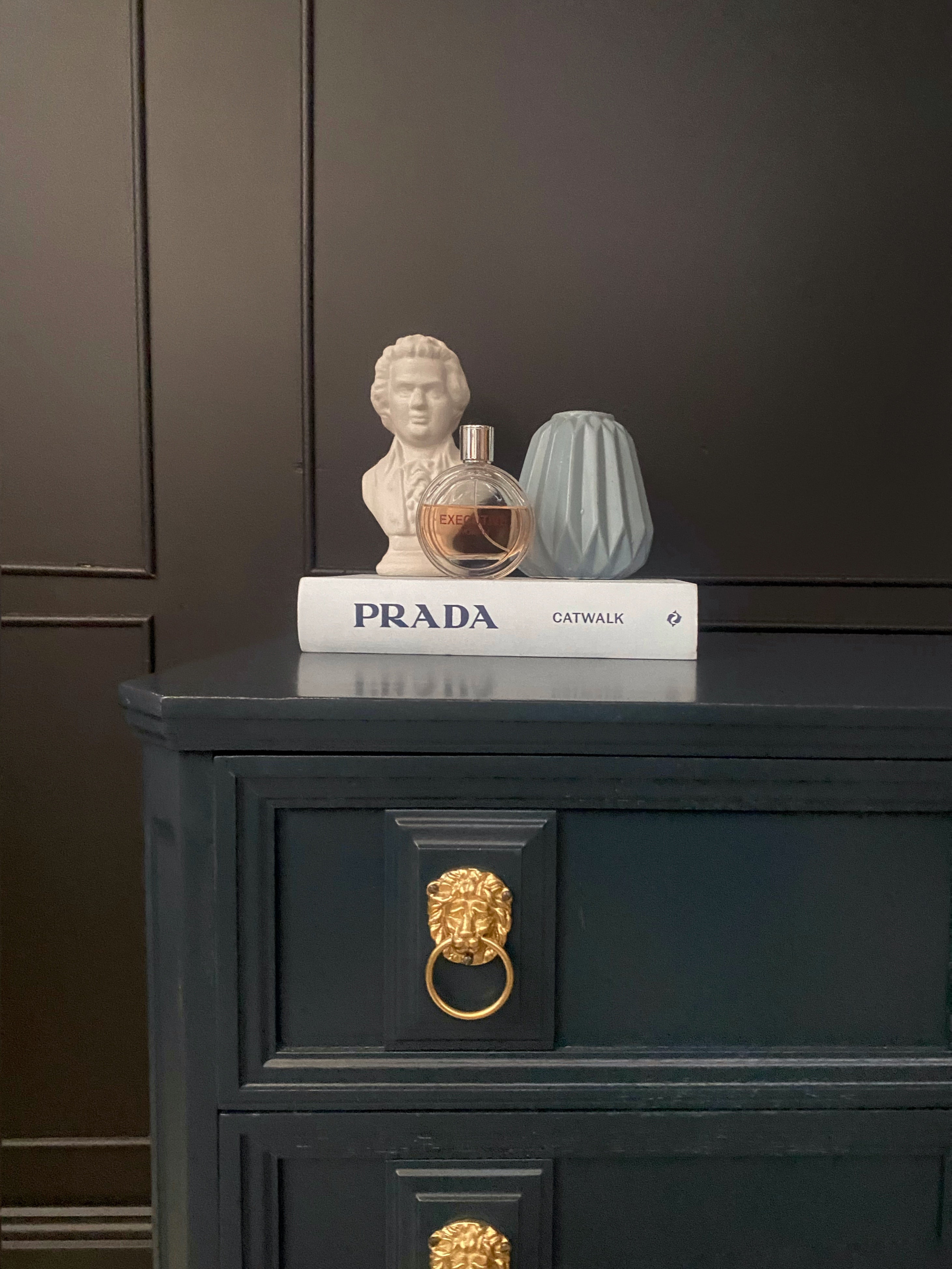 ‘Buttery Brothers’ blue dresser