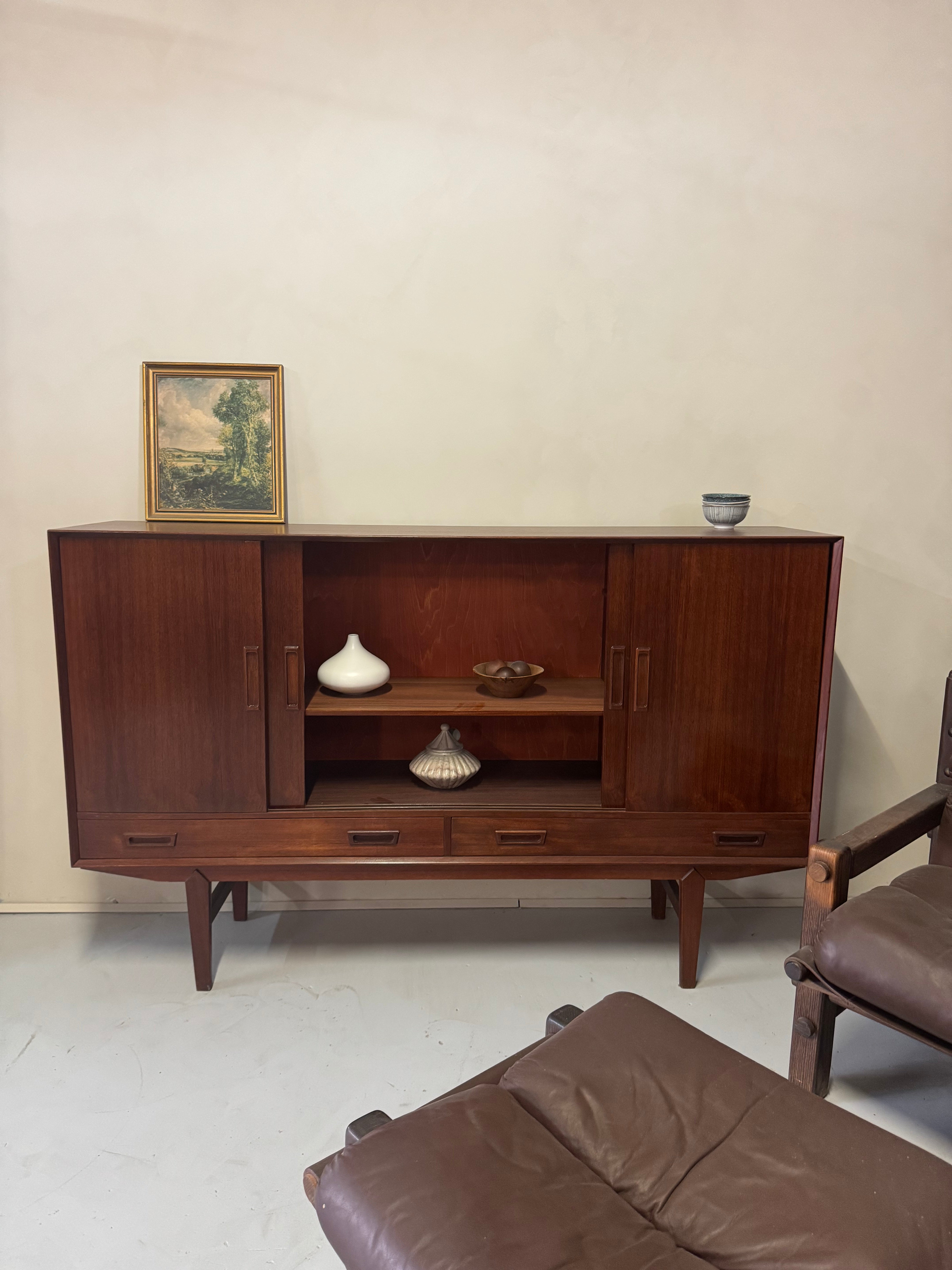 Wemb Møbelfabrik Danish Highboard / Sideboard in Rosewood with Illuminated Bar