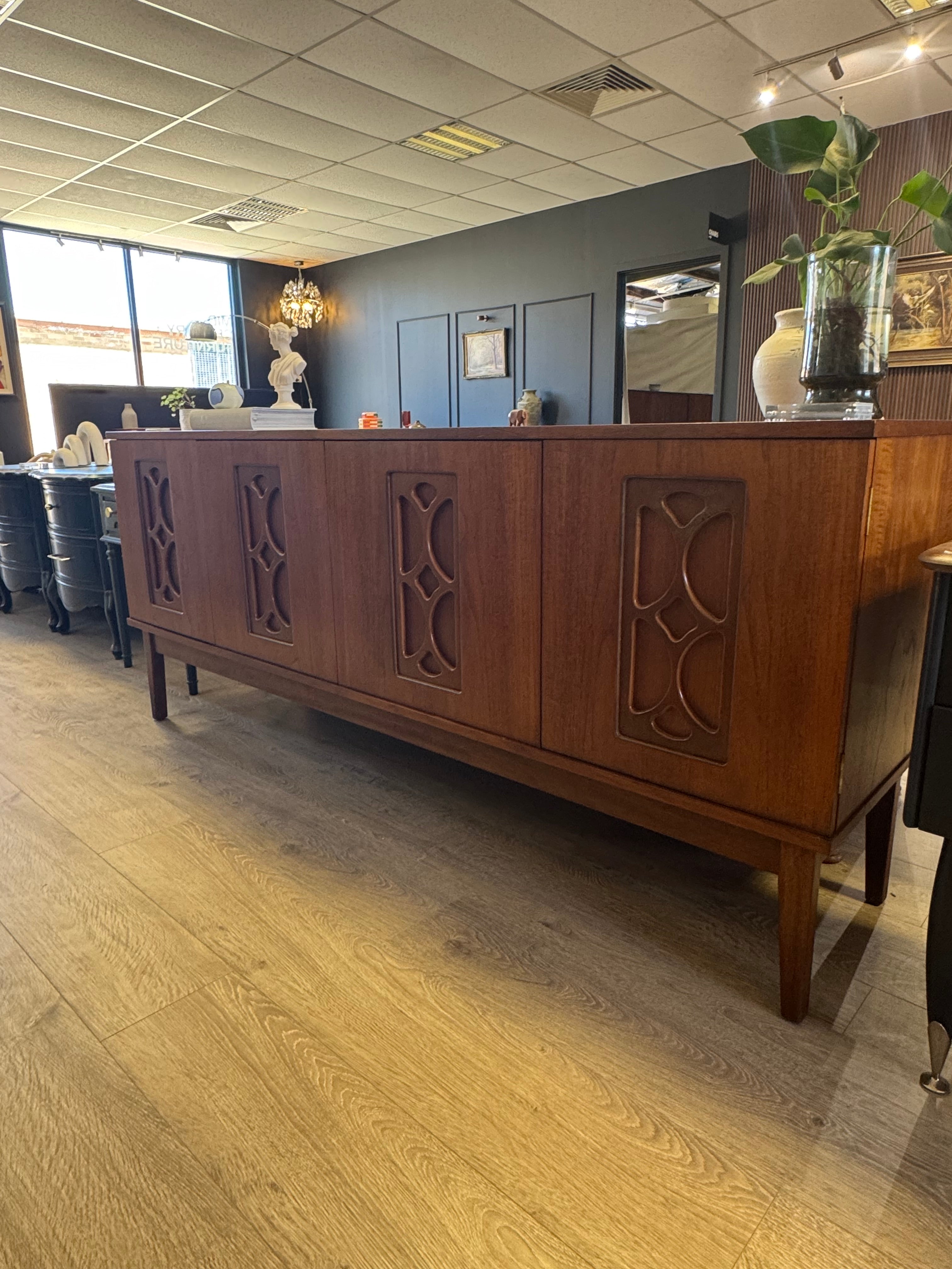 Avalon Buffet / Sideboard