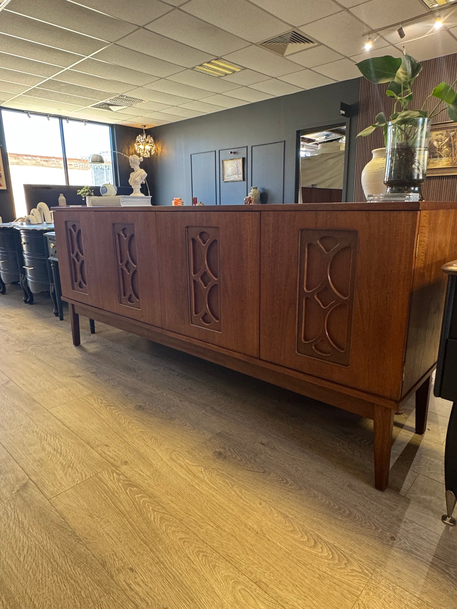 Avalon Furniture sideboard