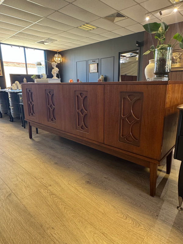 Avalon Furniture sideboard