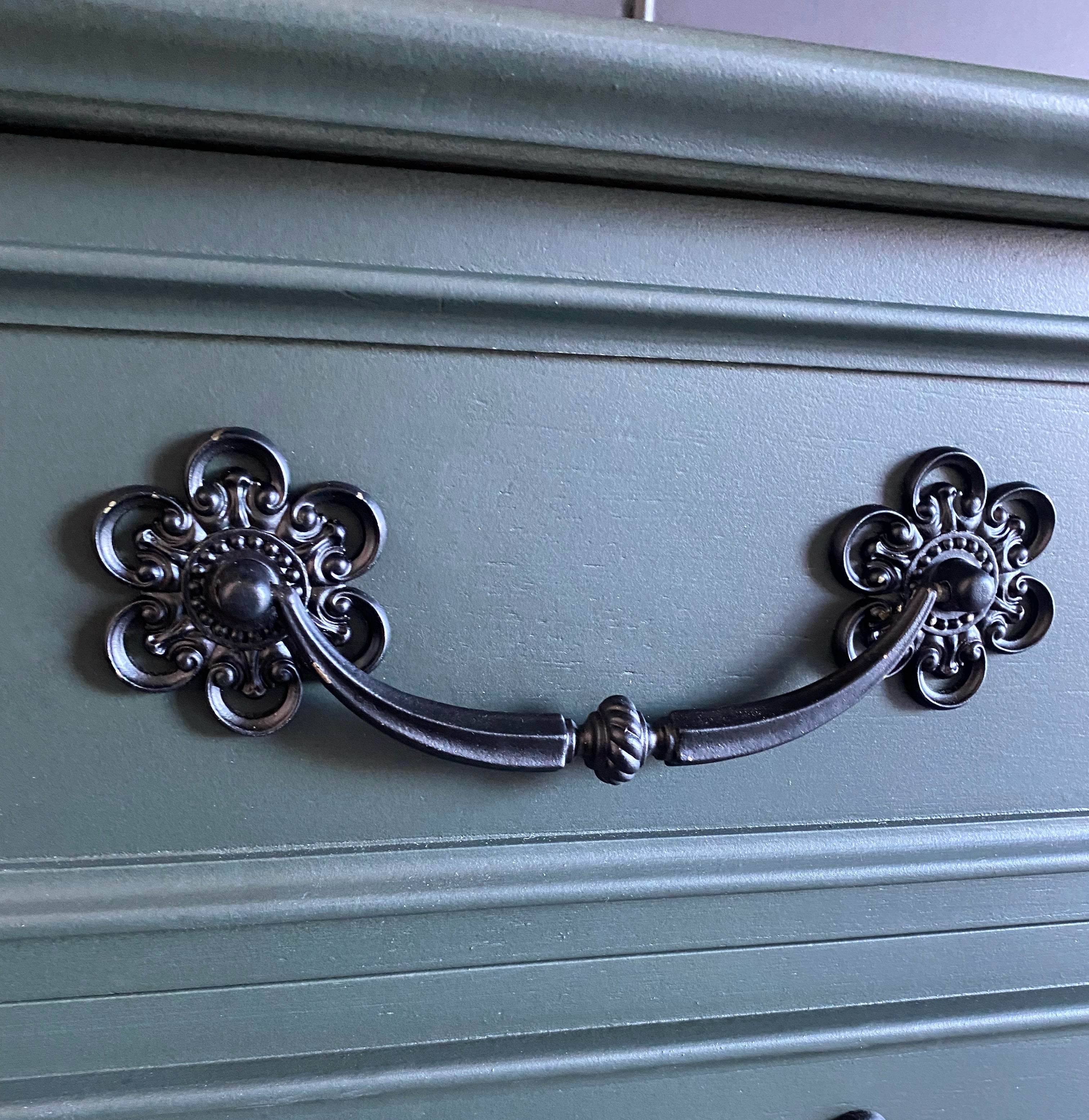 'Hans Hayson' Dresser / Buffet / Sideboard