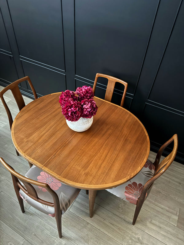 Parker Furniture dining table teak, view 2