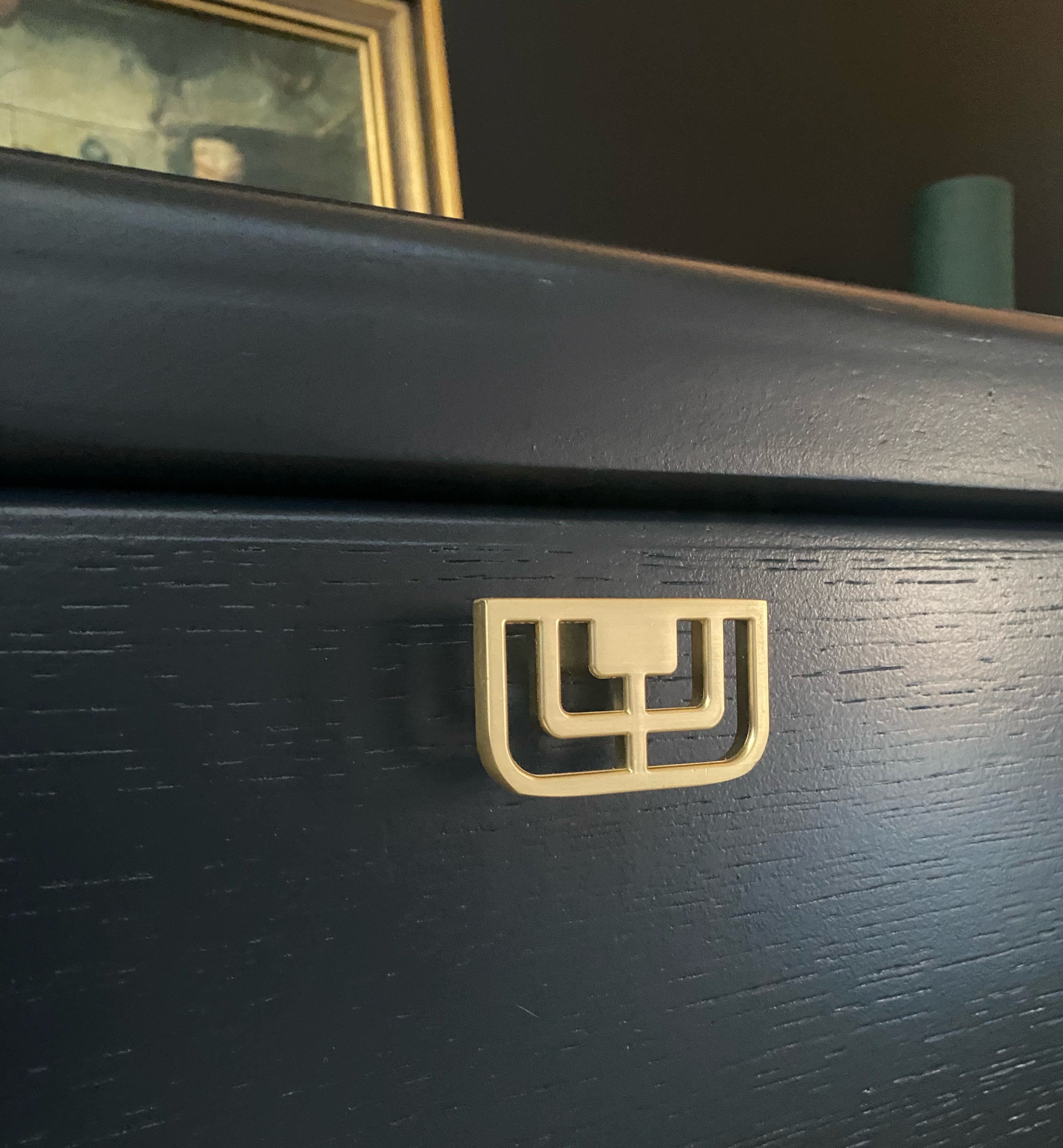 Stunning Blue 9 Drawer Dresser