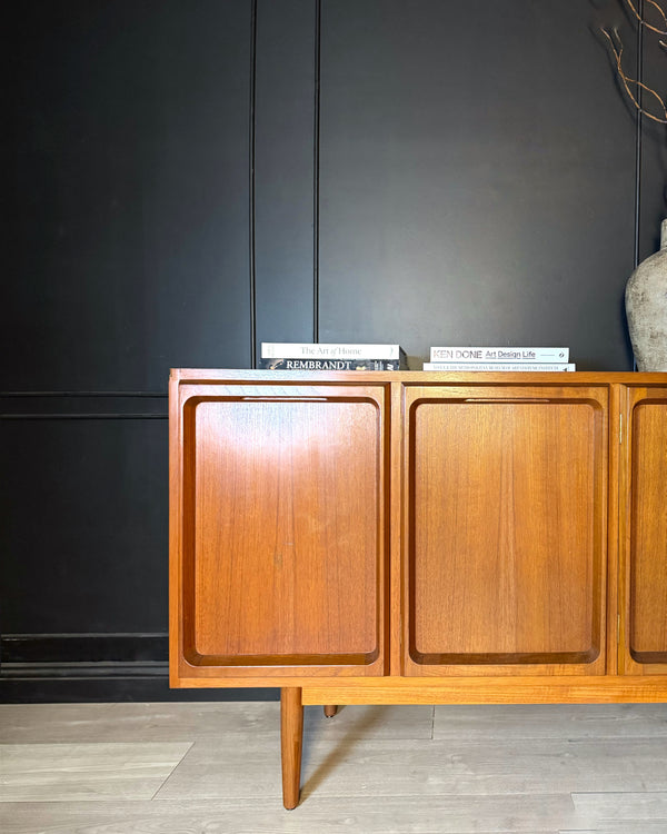 Chiswell sideboard, view 5