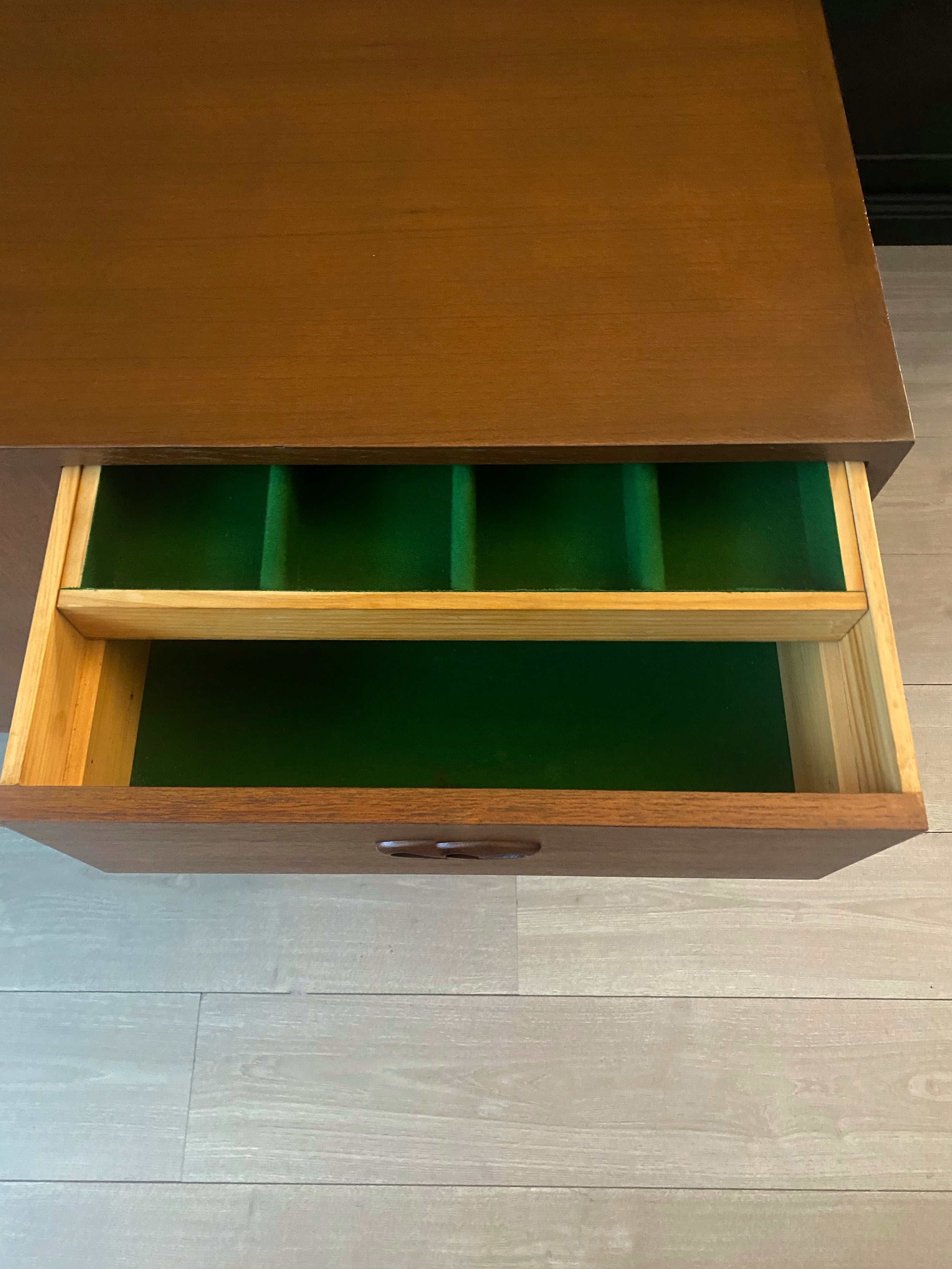 ‘Chiswell’ 1972 extra long sideboard / buffet