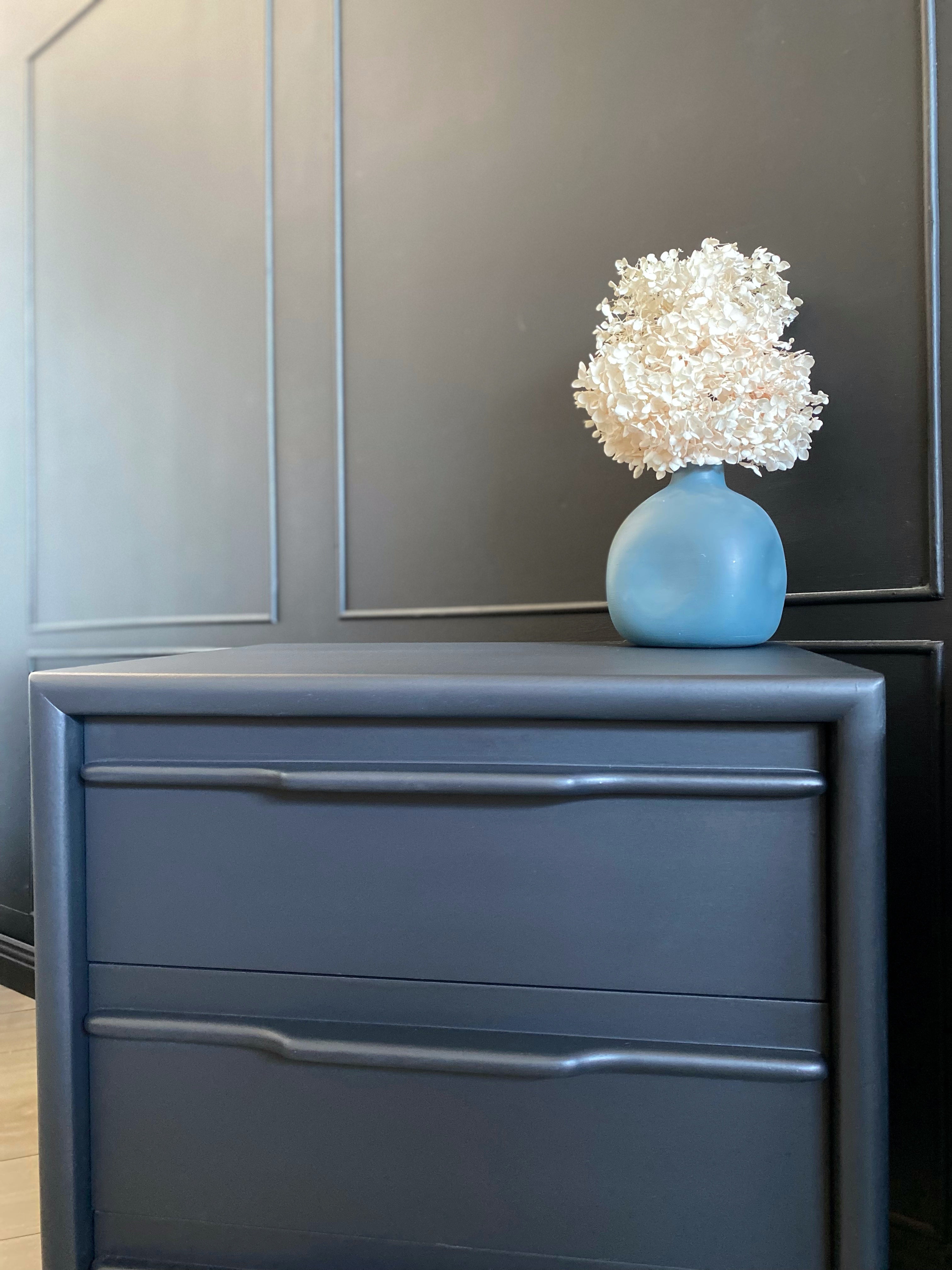 ‘Kalmar Interiors’ stunning bedside tables