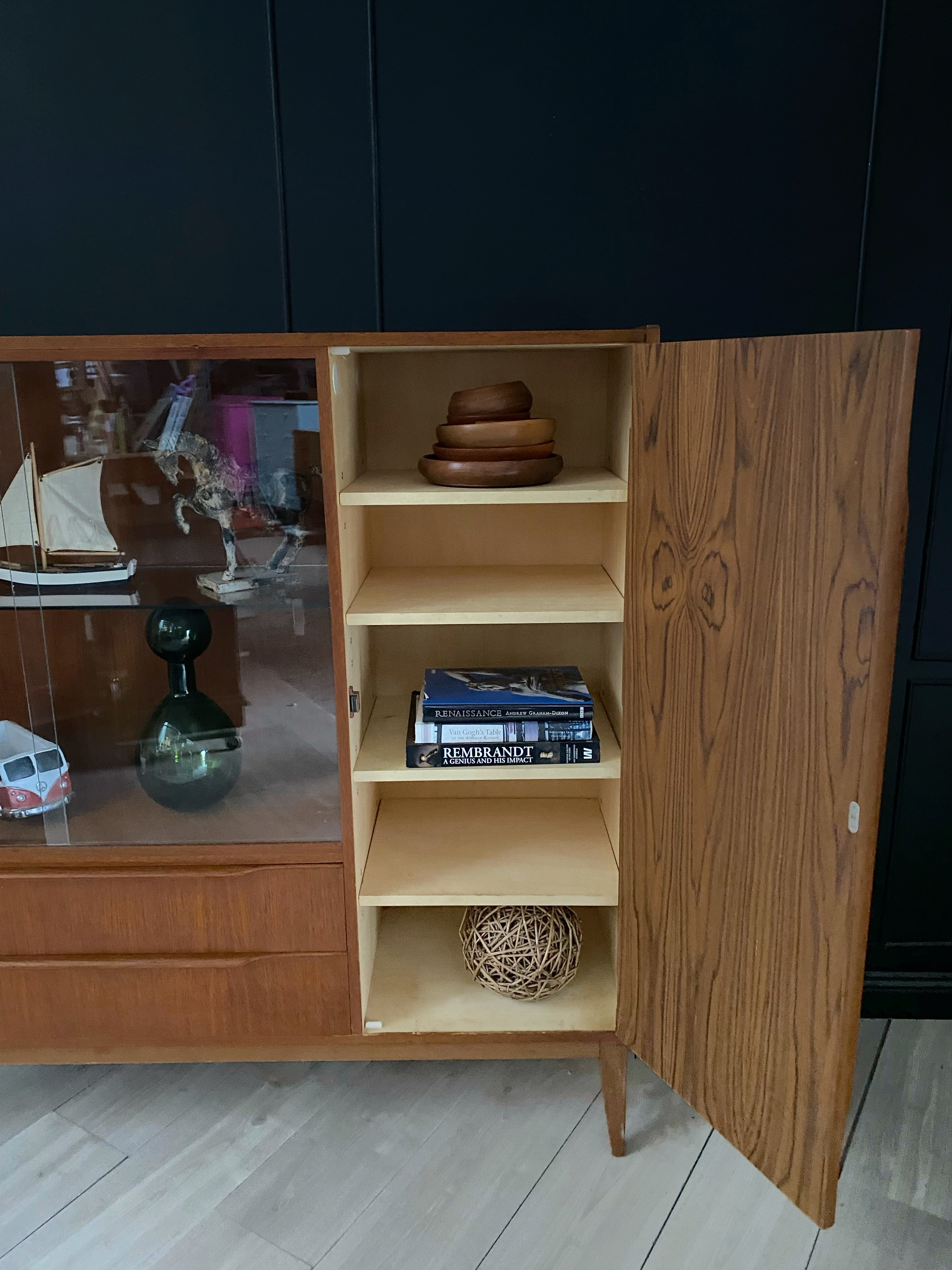 Vintage / Retro / Mid Century Glass Display Cabinet
