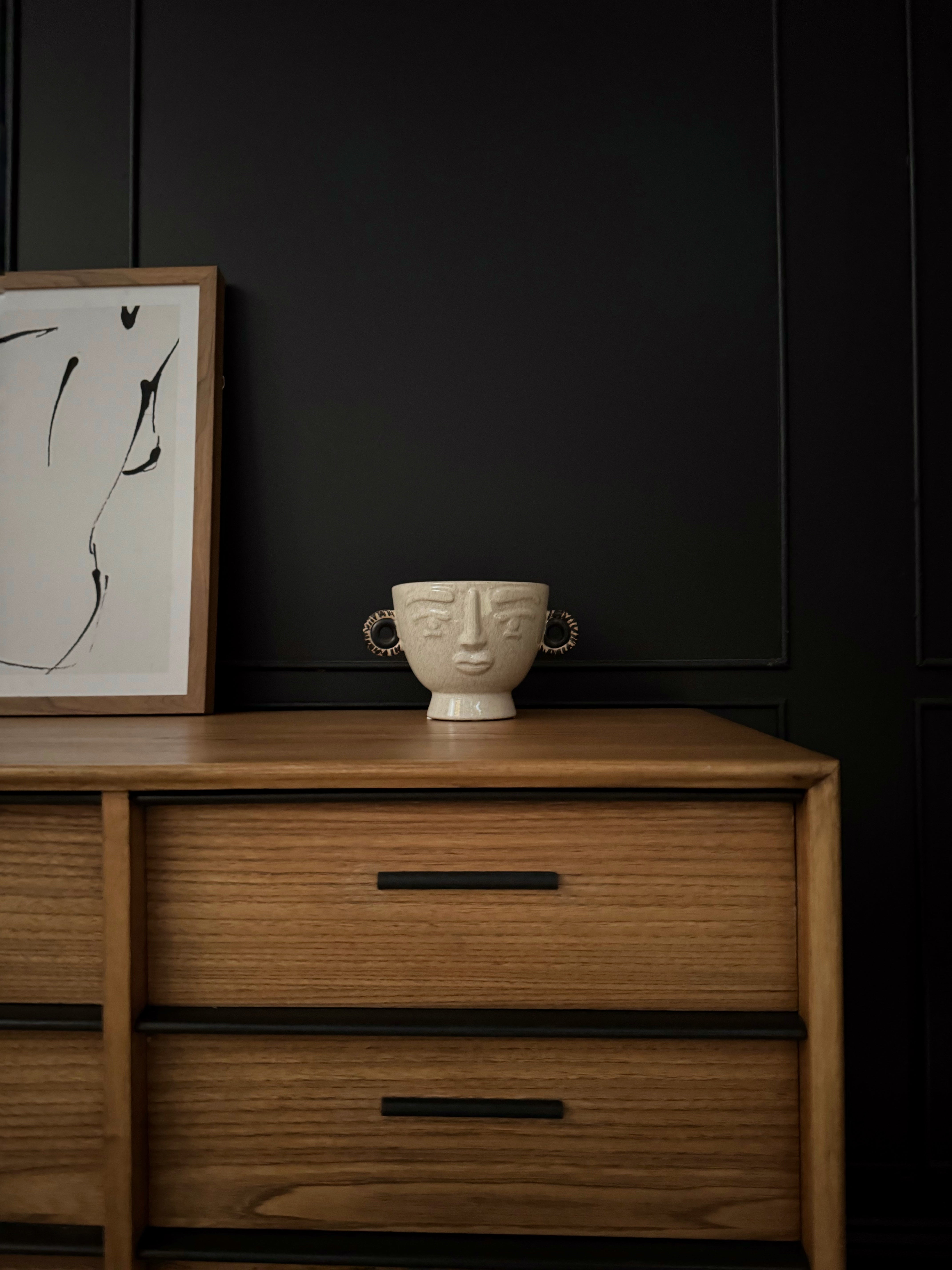 'Hayson' Furniture 9 drawer dresser