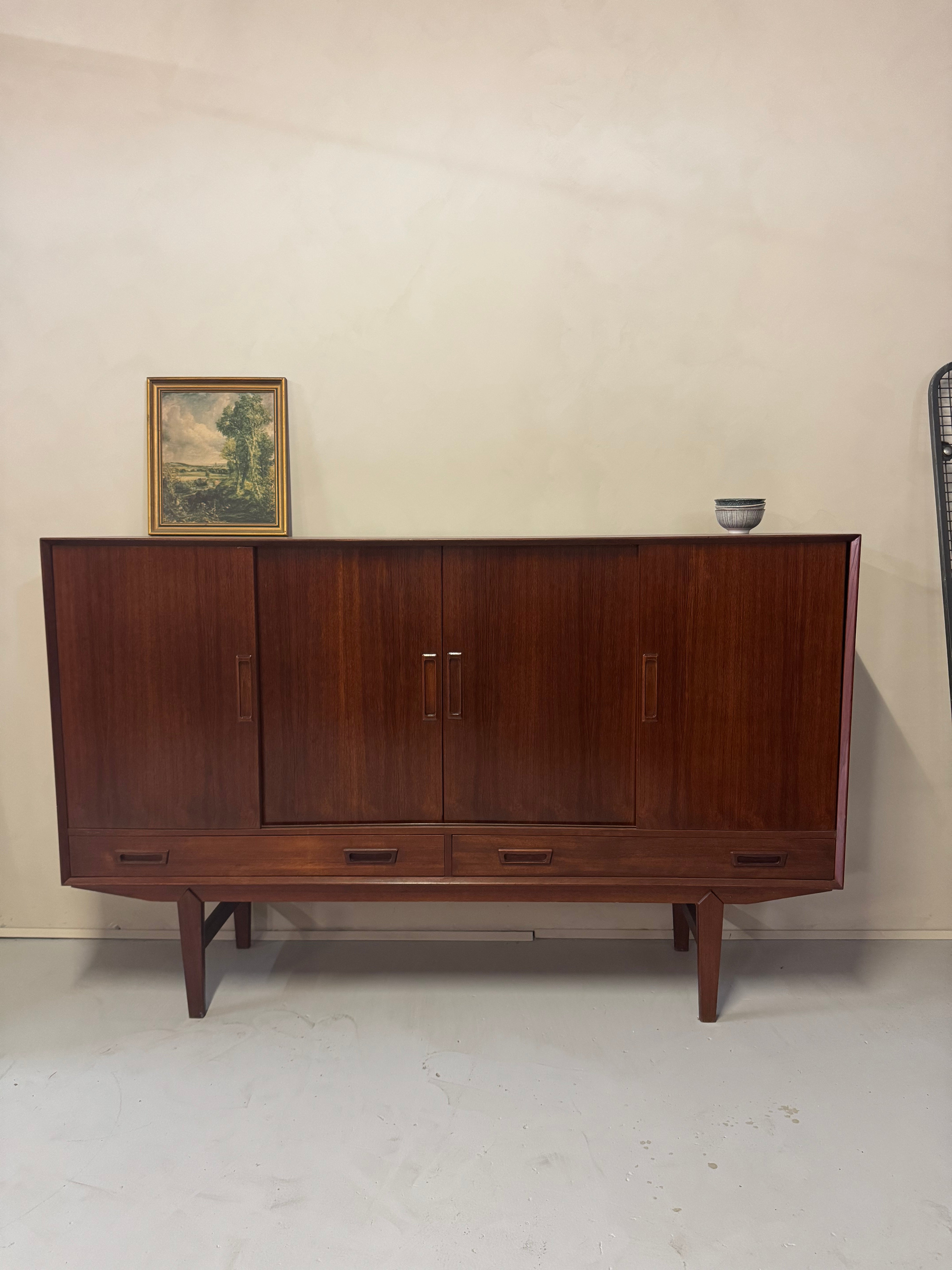 Wemb Møbelfabrik Danish Highboard / Sideboard in Rosewood with Illuminated Bar
