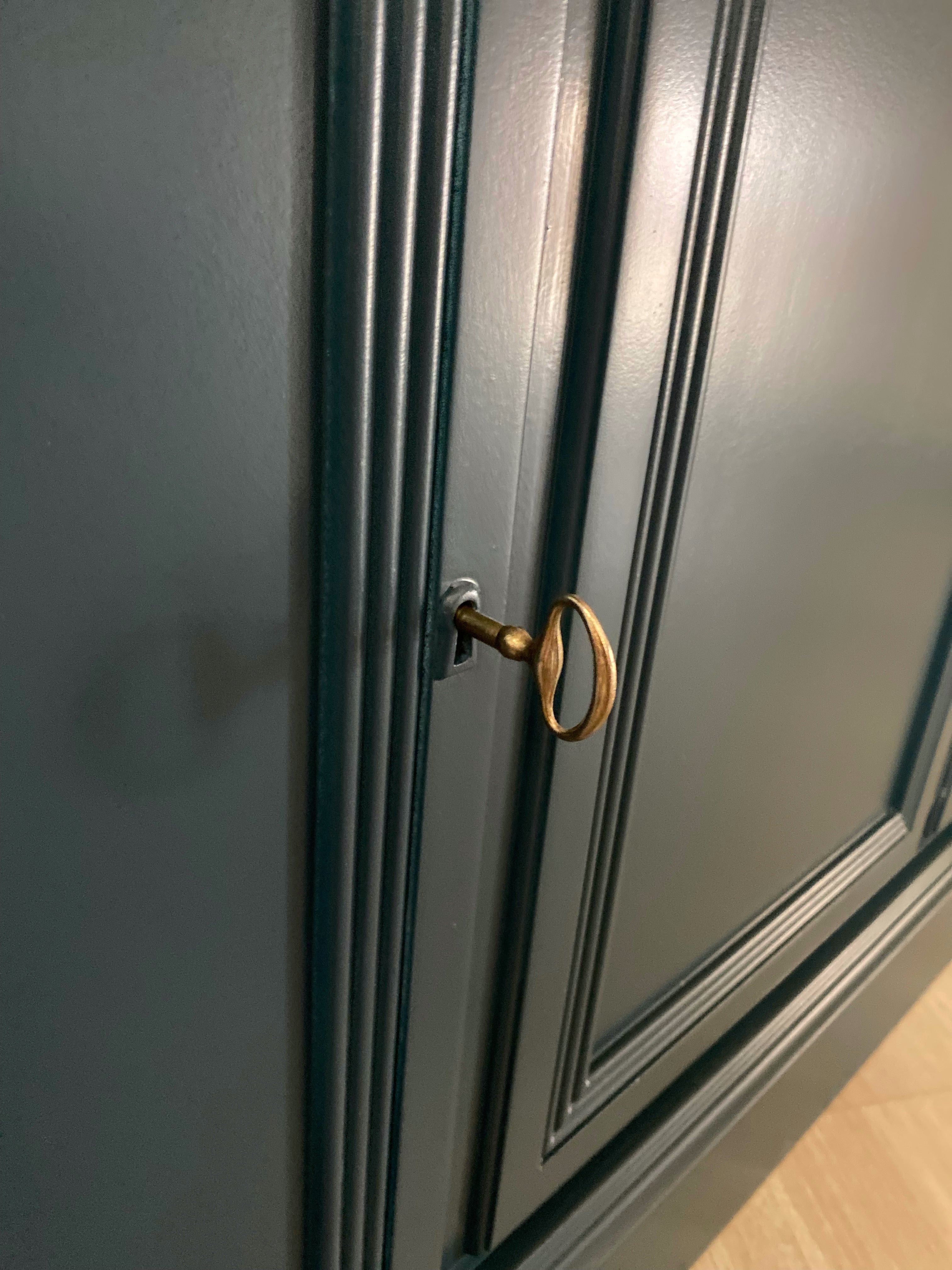 Superb Blue Buffet / Sideboard