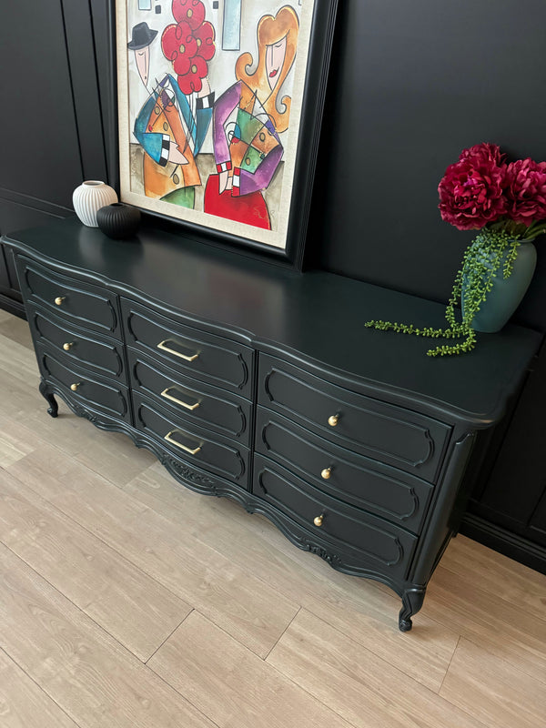 Thomasville dresser, view 6