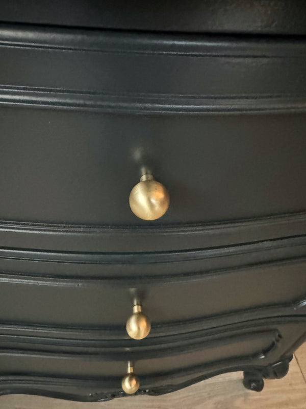 Thomasville dresser, view 7