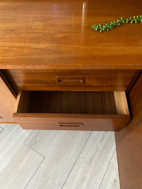 Avalon Furniture sideboard, view 9