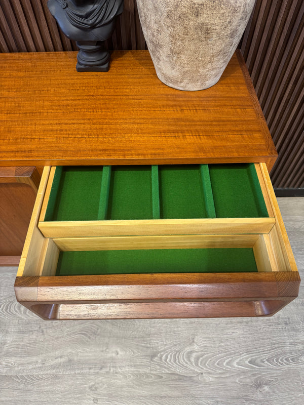 Chiswell sideboard, view 14