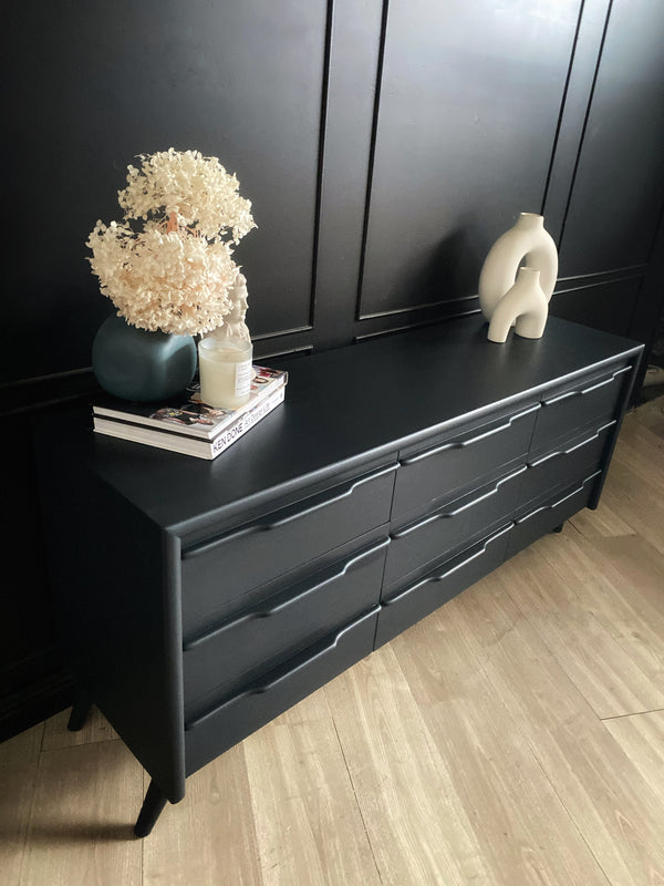 Kalmar Furniture dresser, view 3