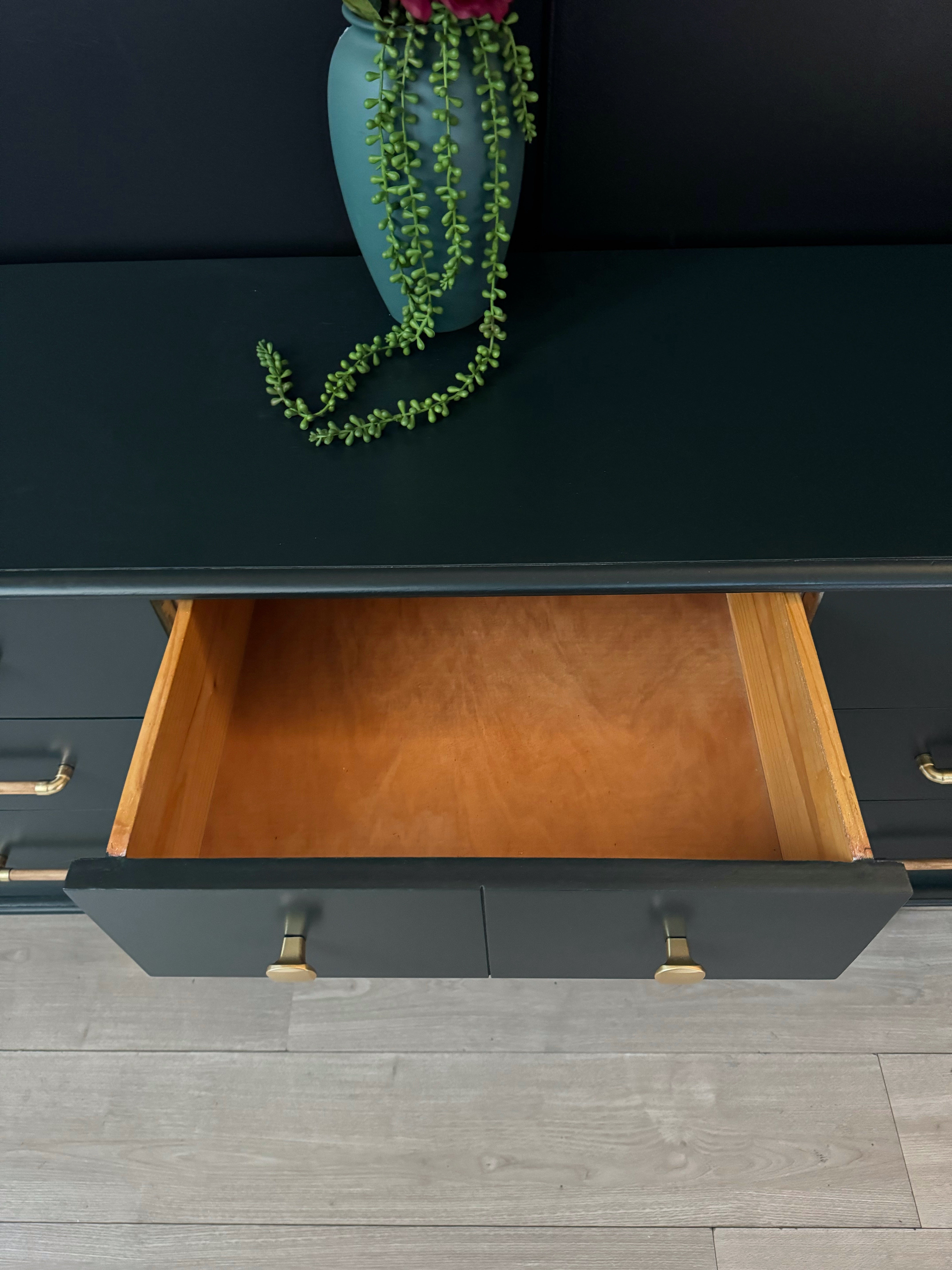 Stunning ‘Reliance Furniture’ Dresser