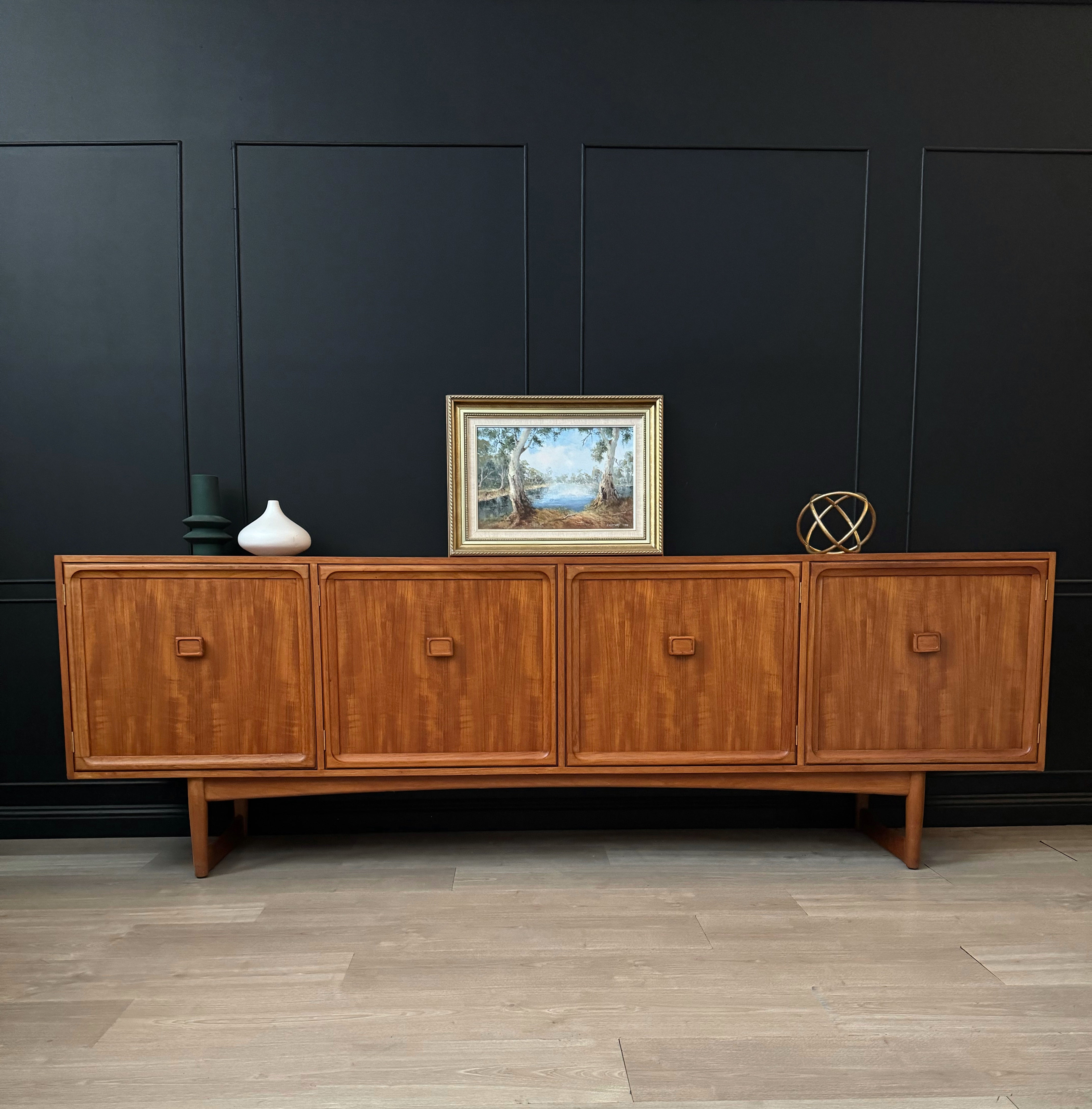 Parker Sleigh Sideboard / Buffet