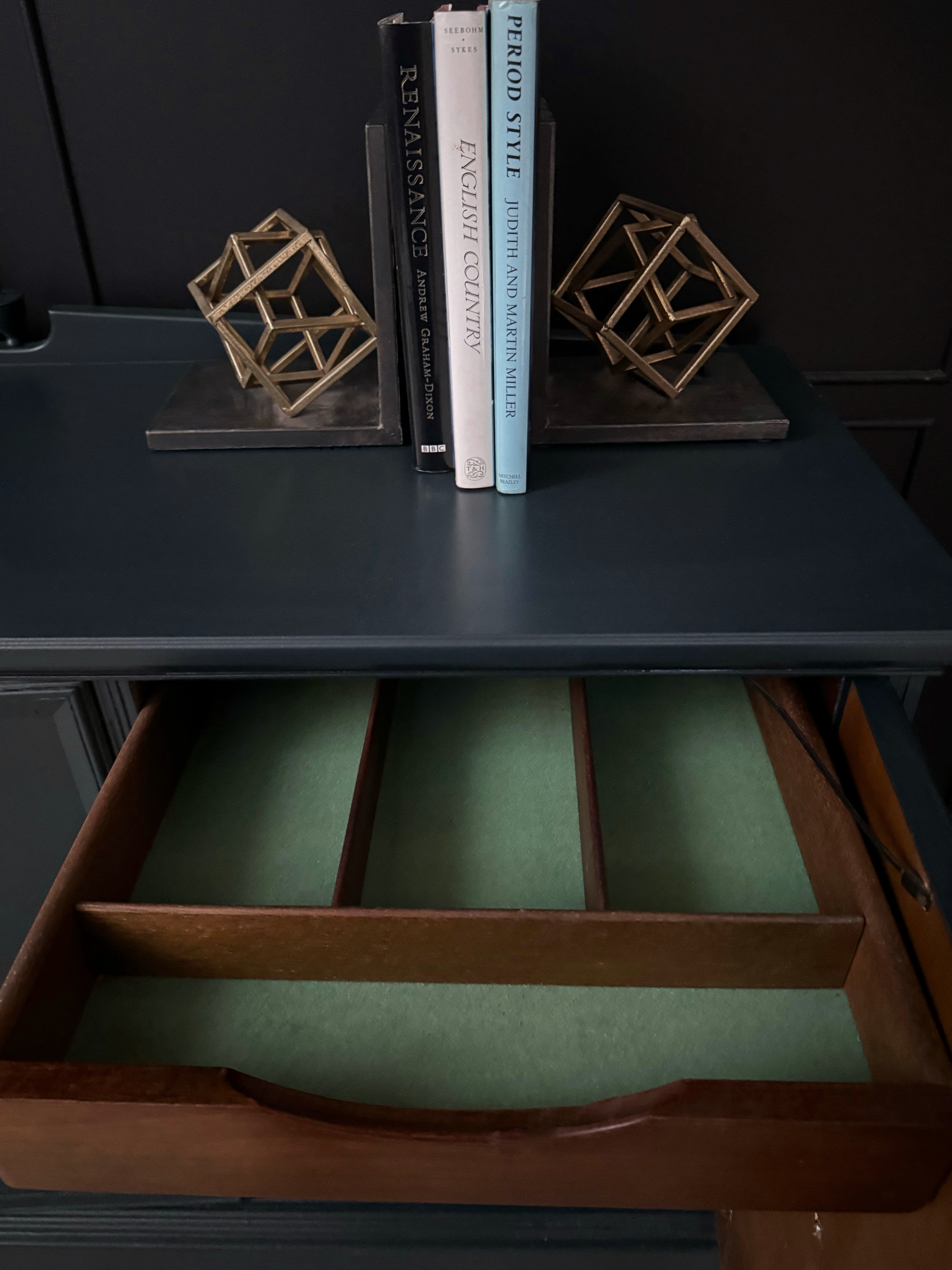 ‘Parker Furniture’ buffet / sideboard / credenza