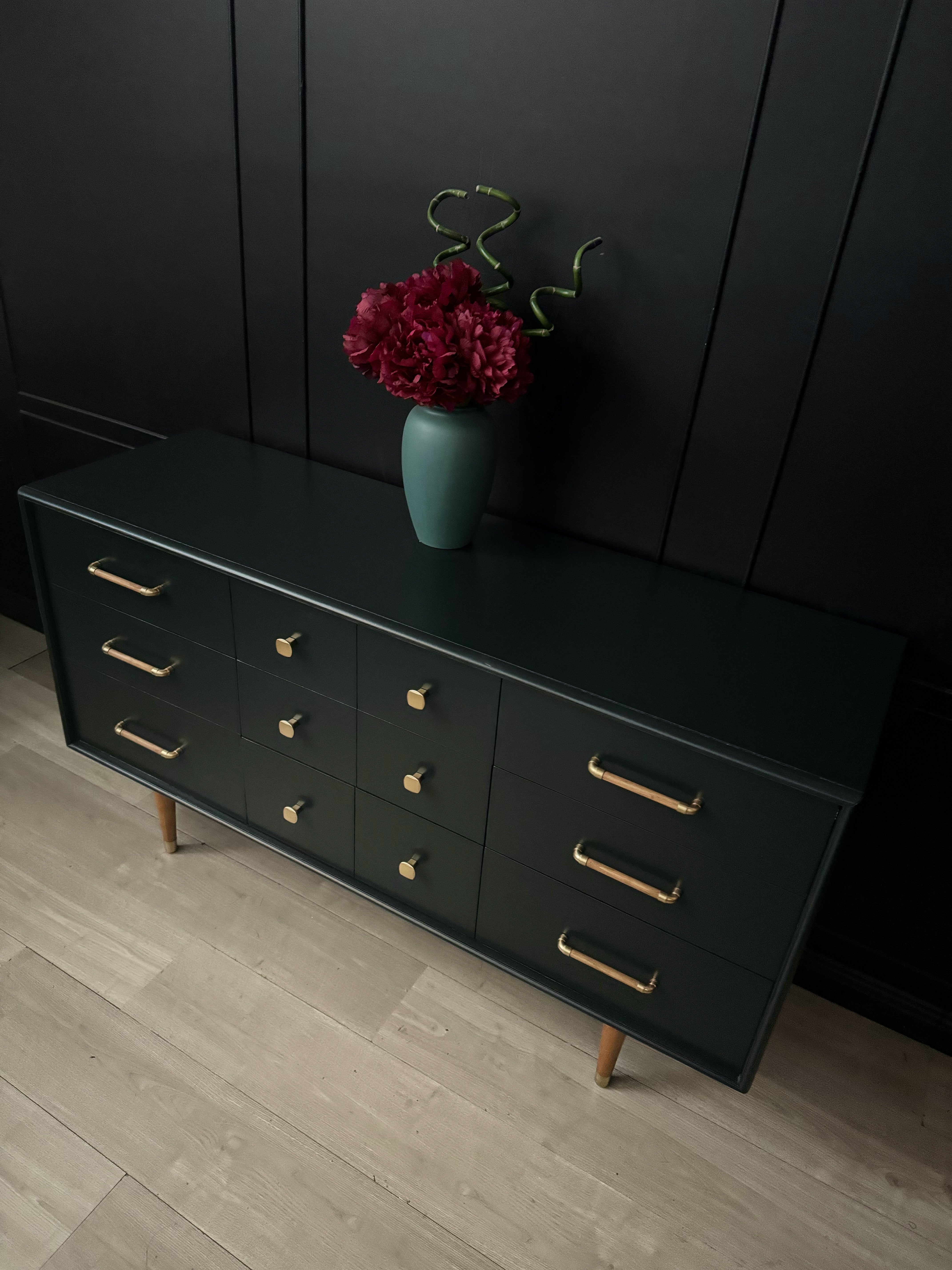 Stunning ‘Reliance Furniture’ Dresser