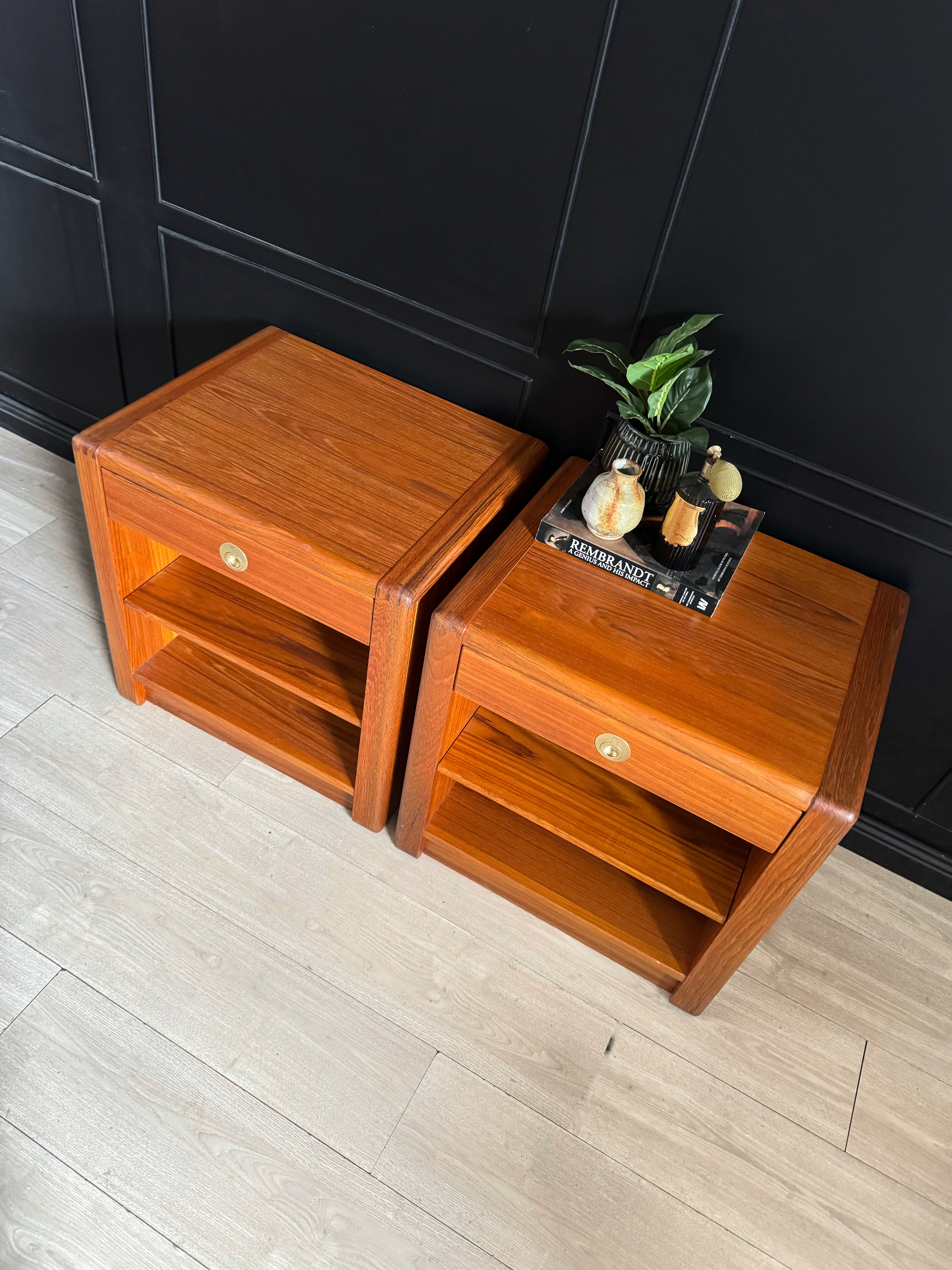 D-Scan 'Captain Line' Bedsides