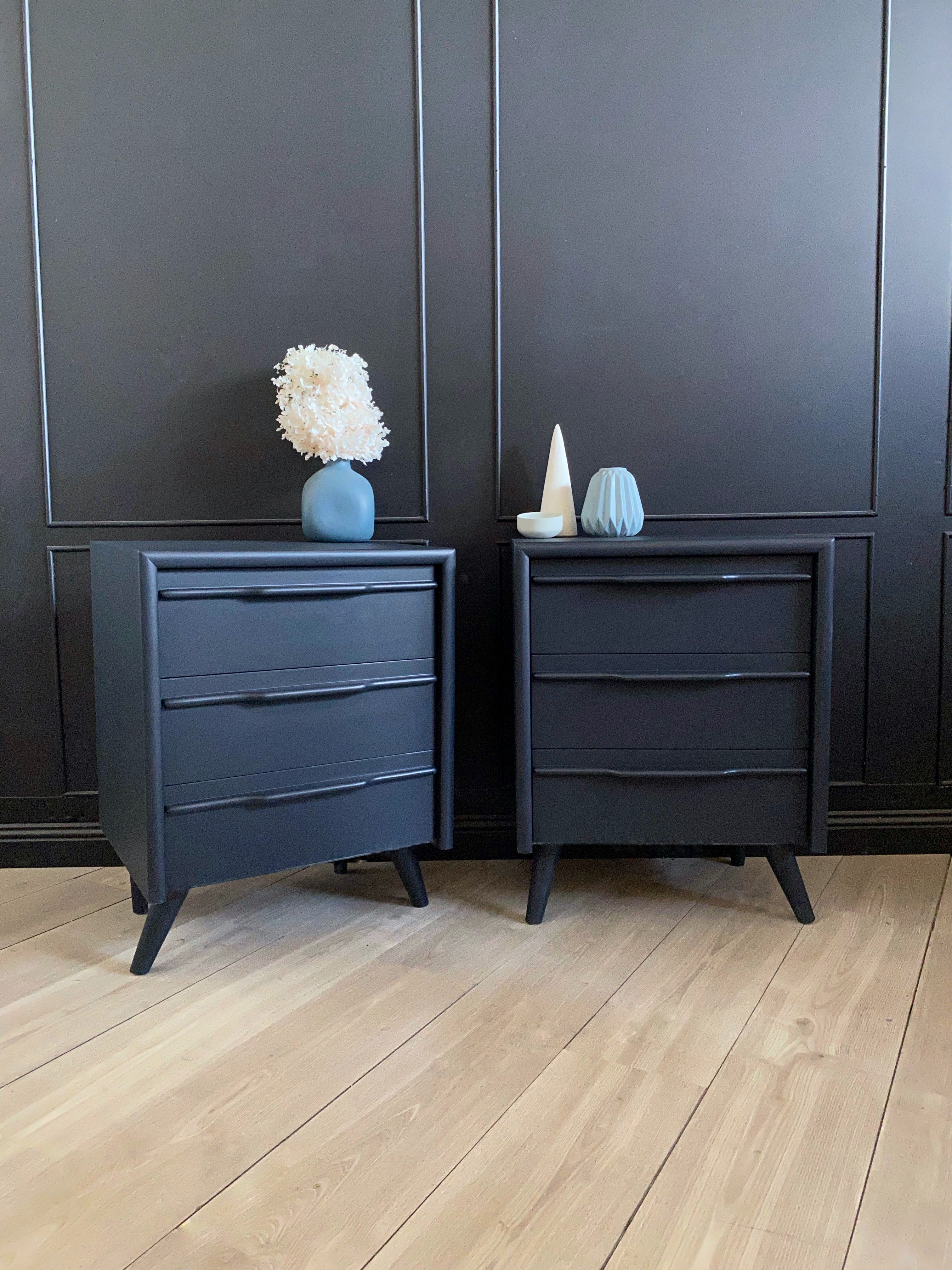 ‘Kalmar Interiors’ stunning bedside tables