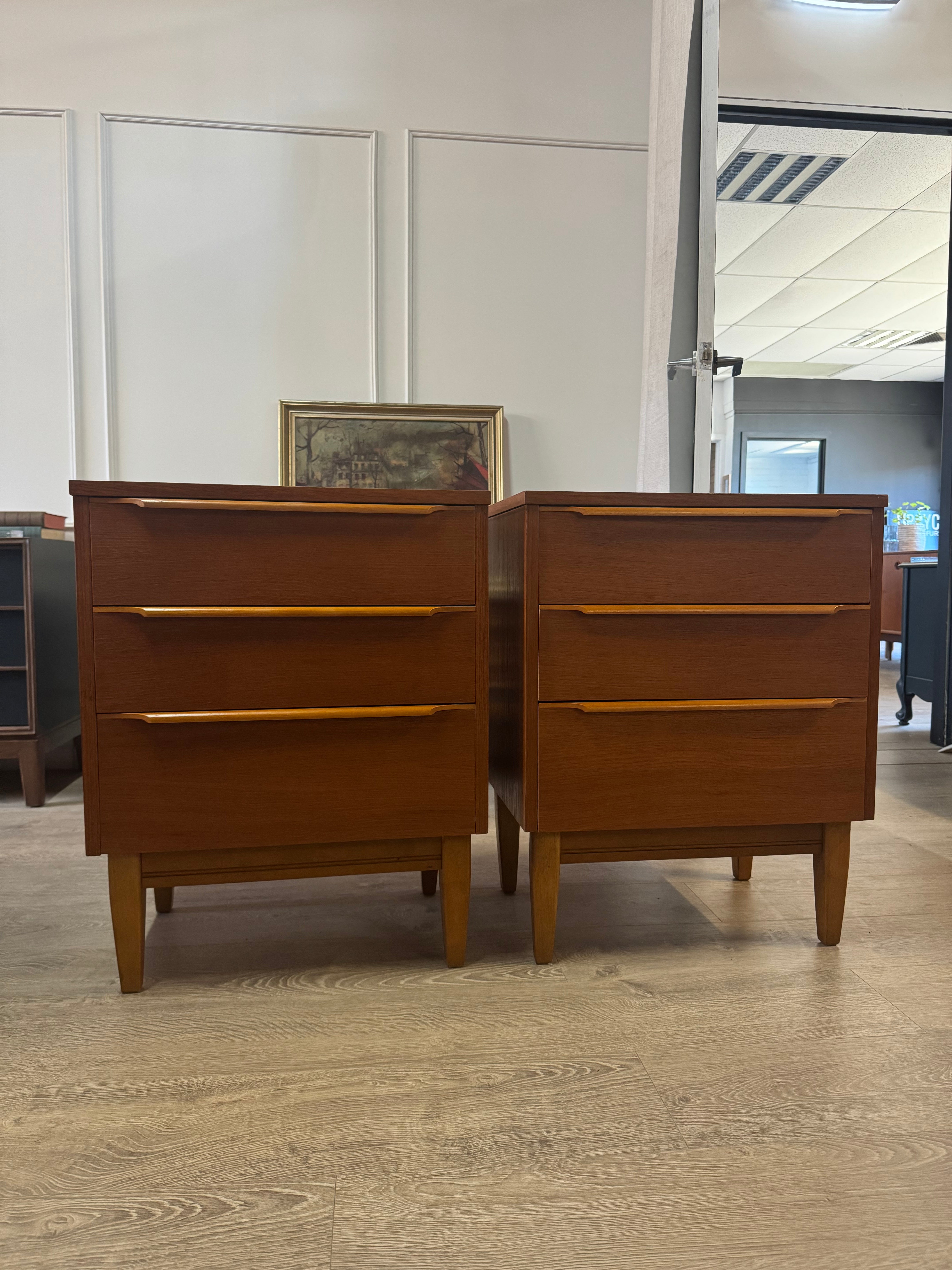 'Reliance Furniture' Wave Handled Dresser