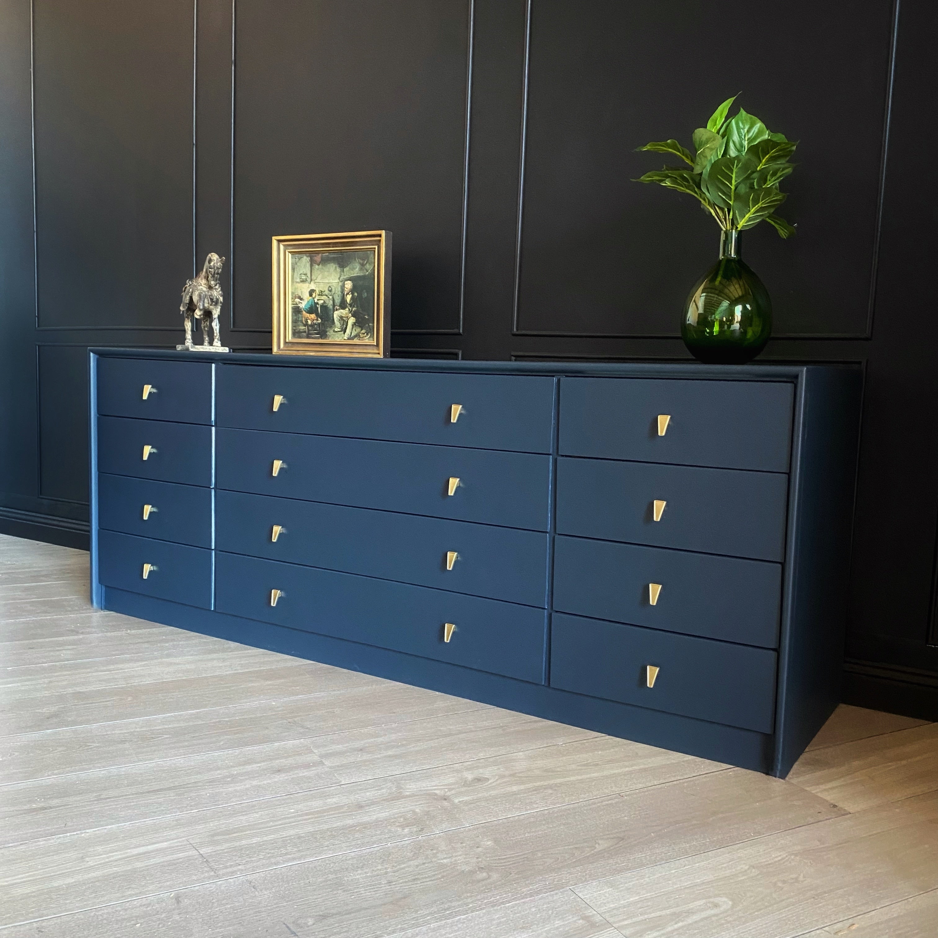 'Alrob Furniture' Blue Dresser