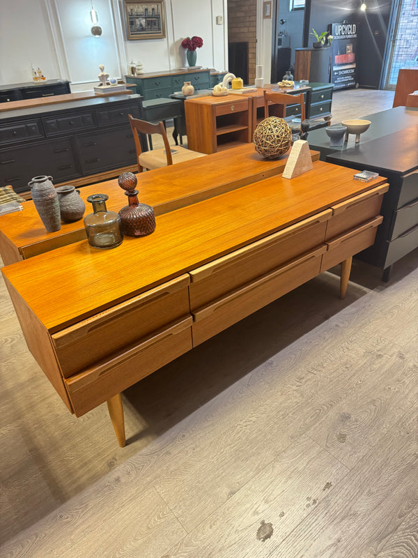 Macrob Furniture dresser teak, view 6