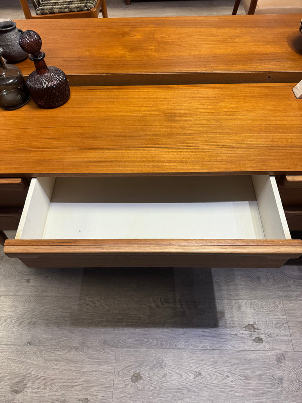 Macrob Furniture dresser teak, view 10