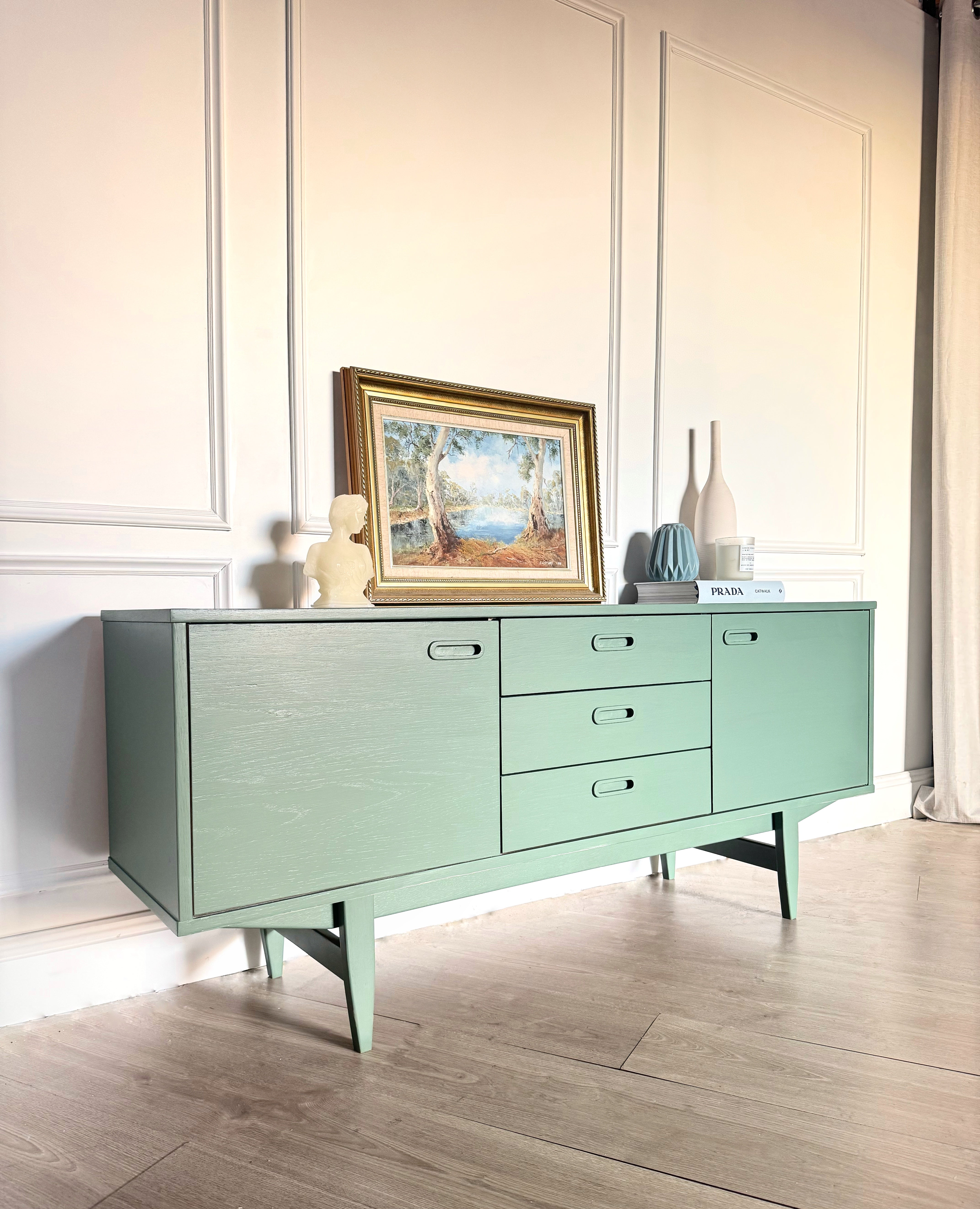 Matt Blatt mid century style sideboard / buffet / tv entertainment unit