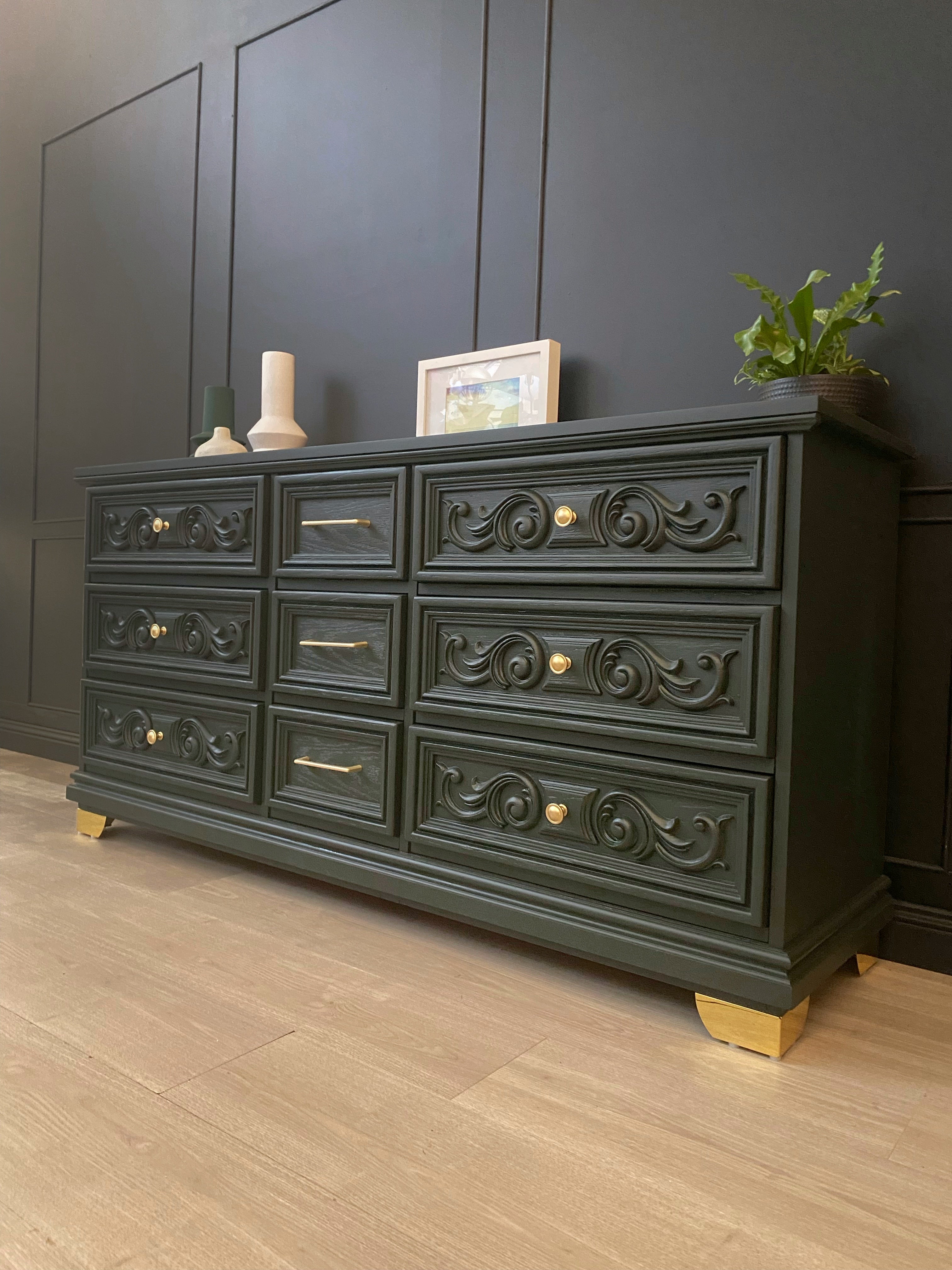 ‘Reliance Furniture’ 9 drawer dresser