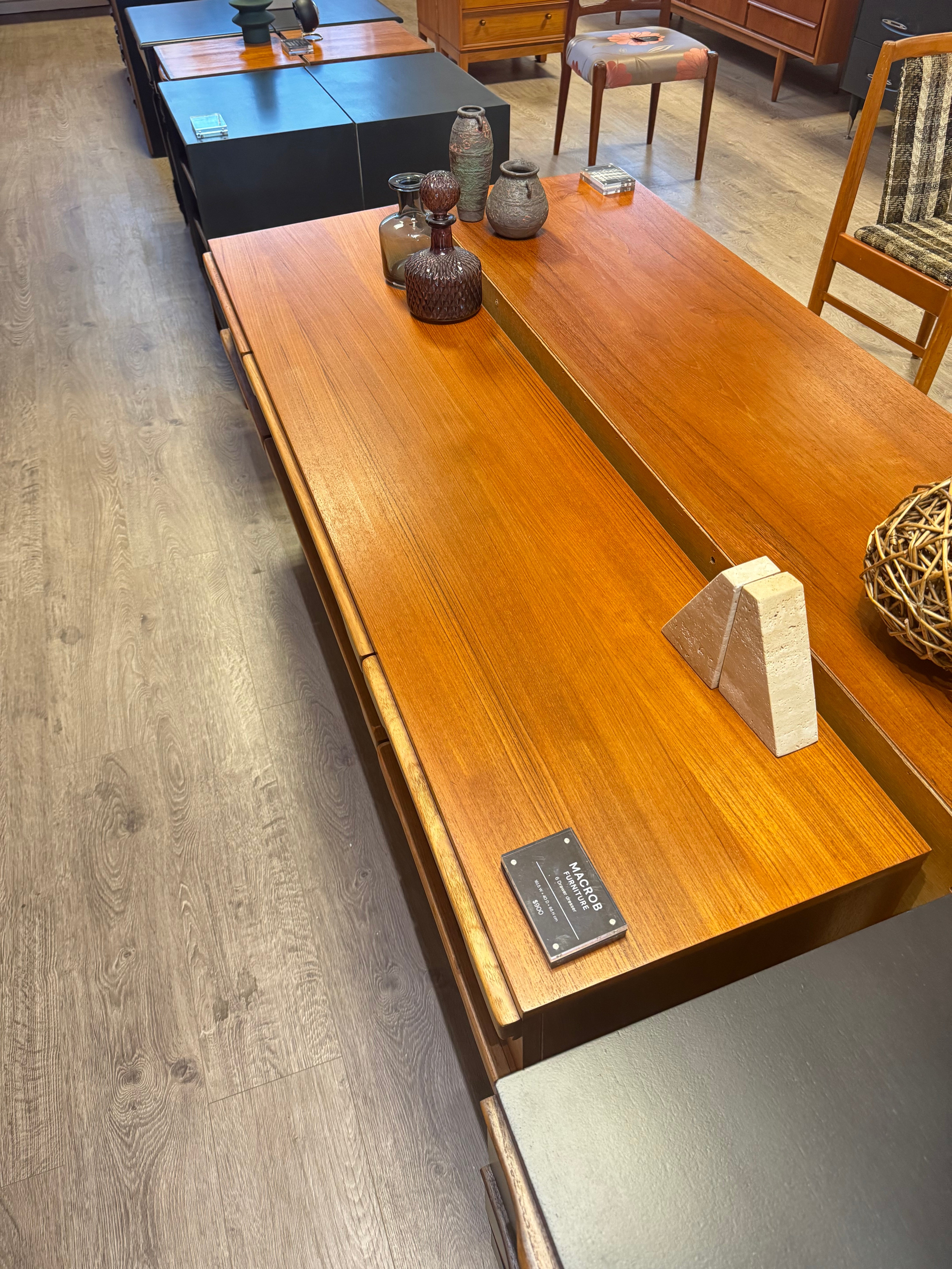 Macrob 6 Drawer Dresser