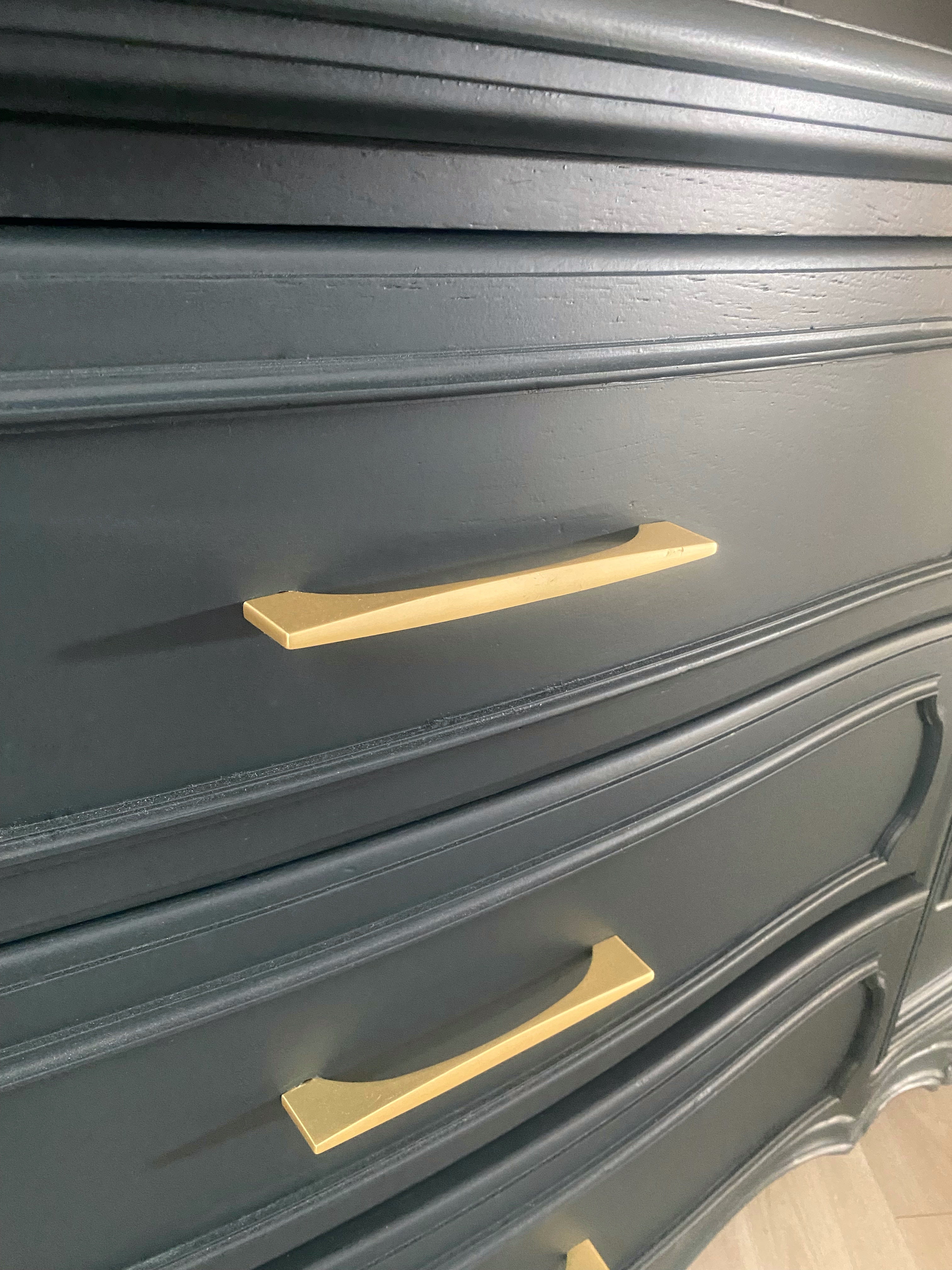 ‘Stunning ‘Thomasville’ dark blue dresser / sideboard / buffet