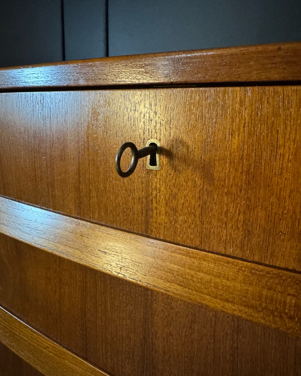 Danish dresser teak, view 15