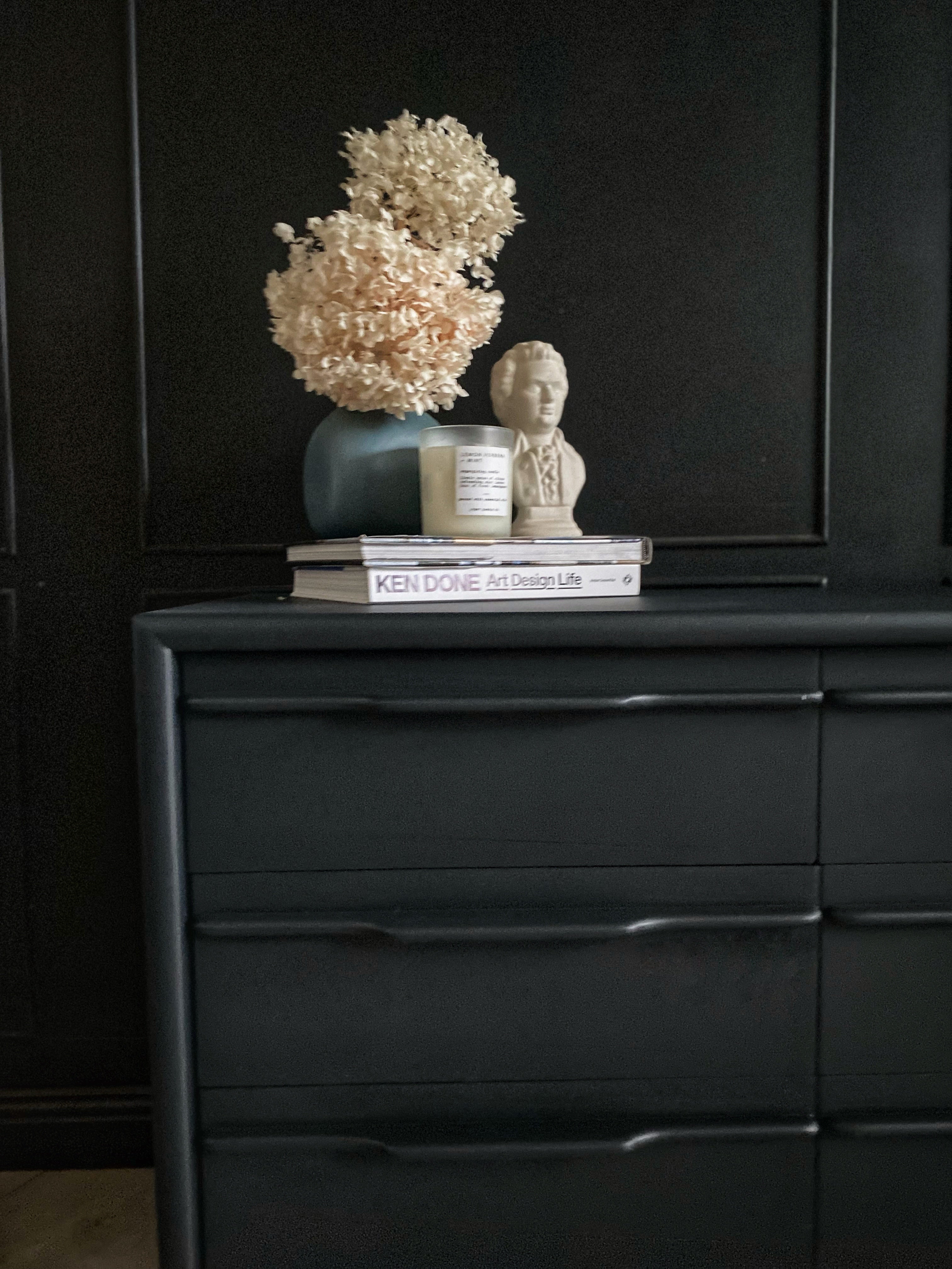 ‘Kalmar Interiors’ stunning dresser