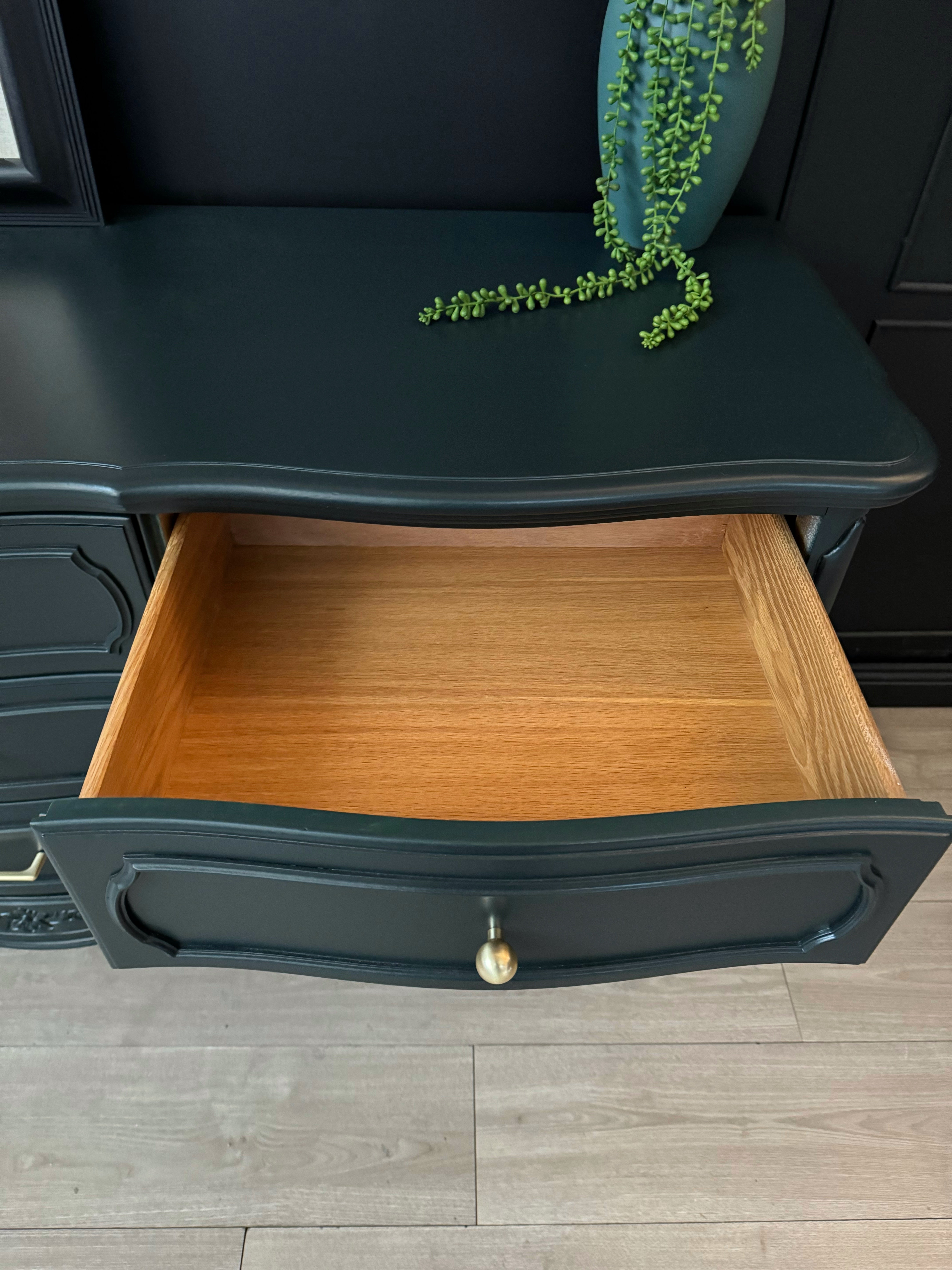 ‘Thomasville’ dresser / drawers