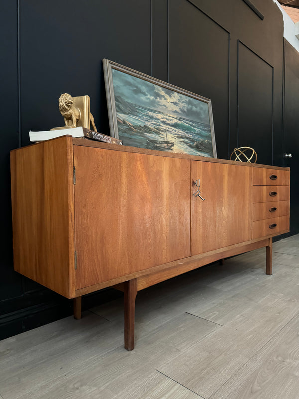 Fler sideboard, view 4