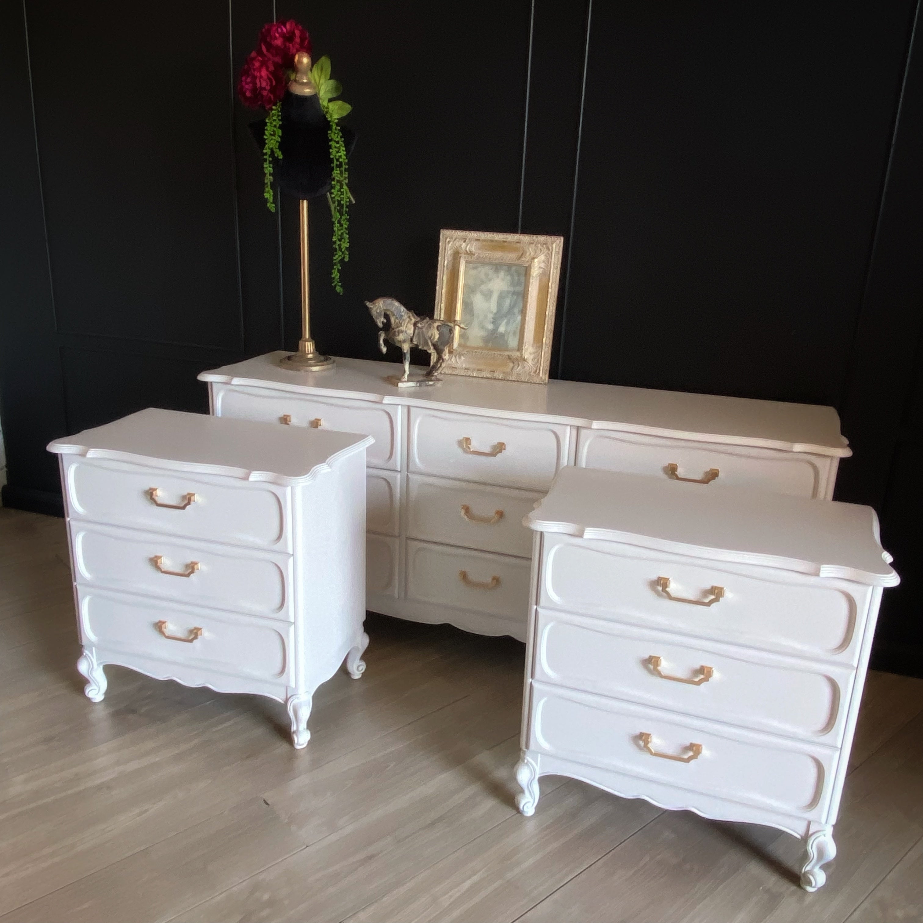 Elegant off-white dresser