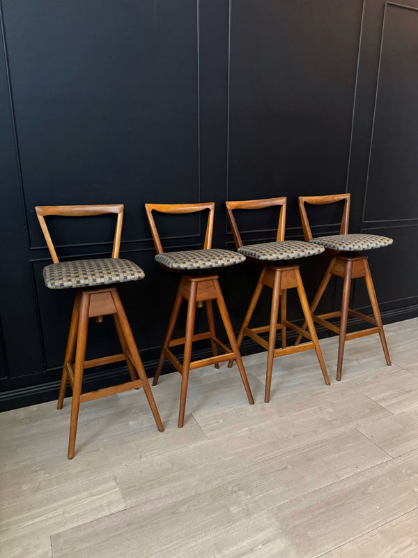 TH Brown bar stools blackwood, view 2