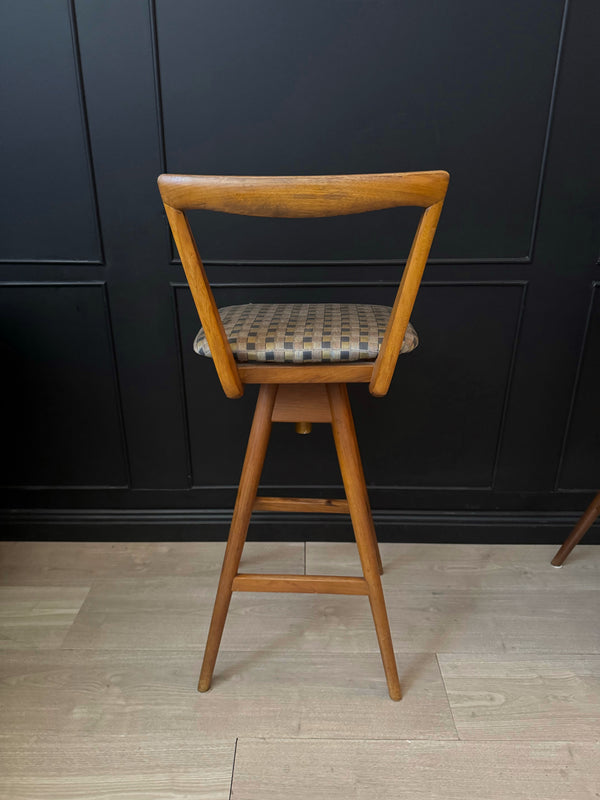 TH Brown bar stools blackwood, view 4
