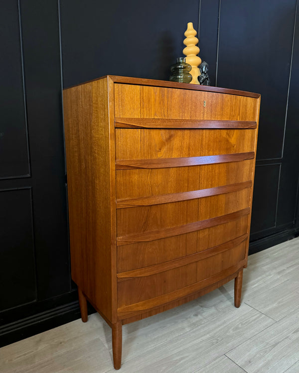 Danish dresser teak, view 2