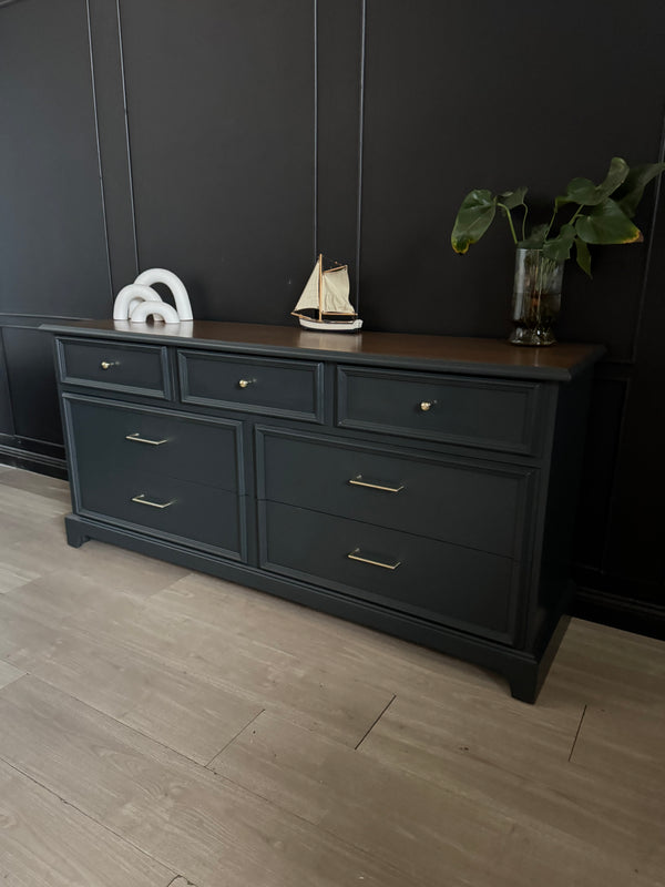 Belvedere dresser, view 12