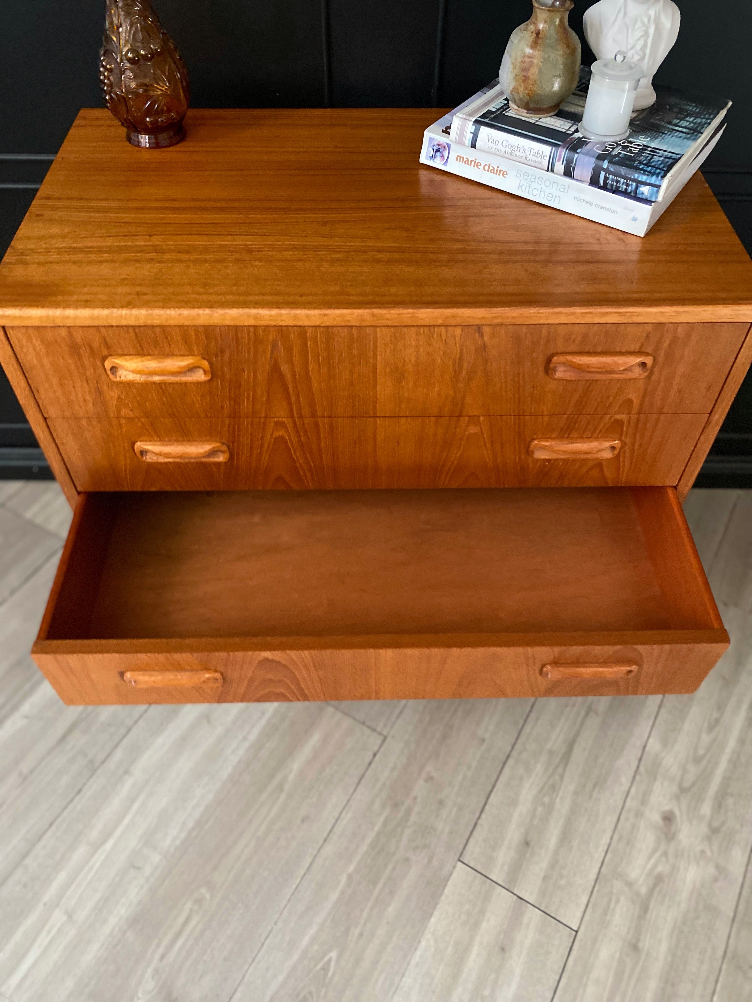 ‘G Plan Commode Basse’ Drawers