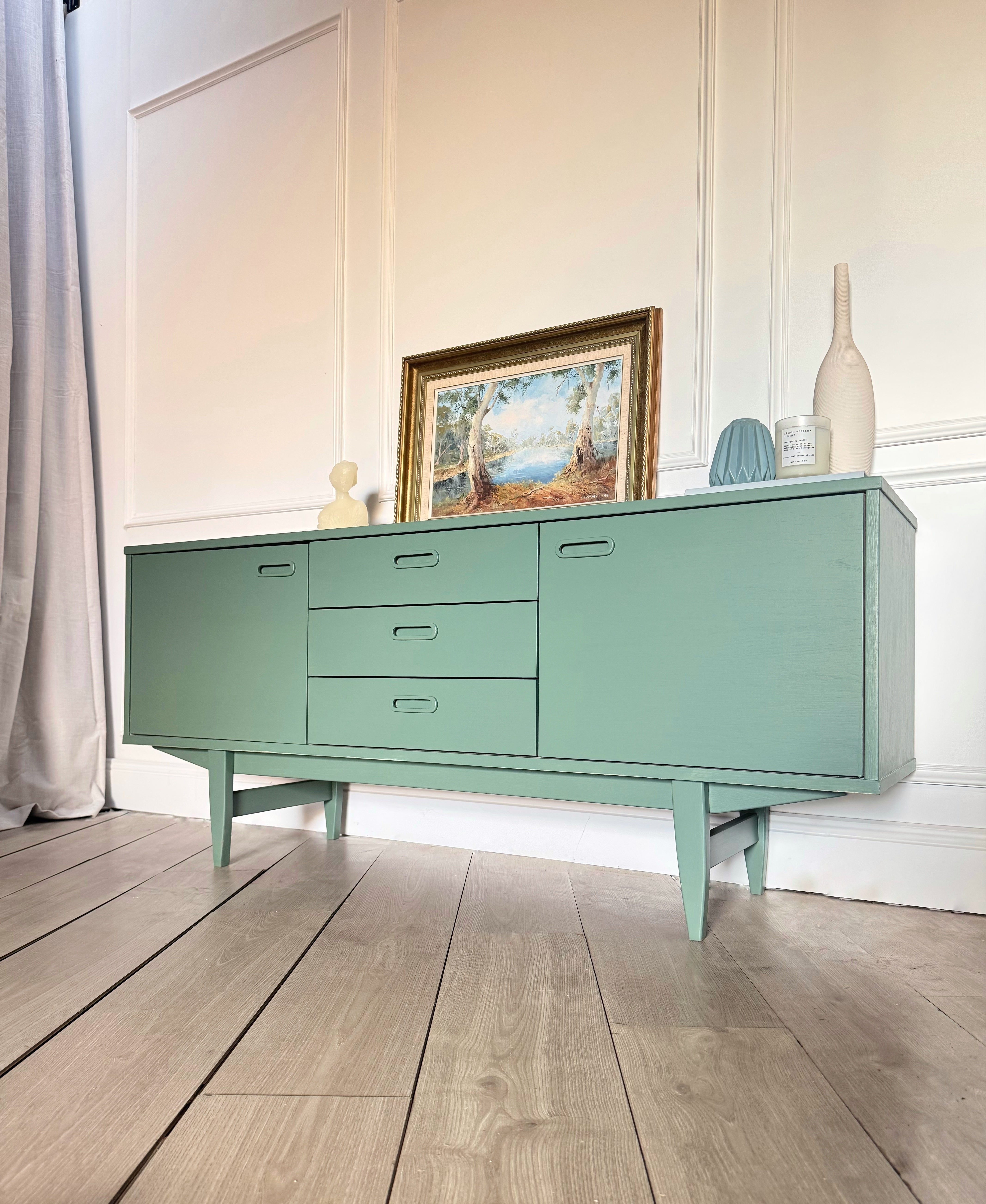 Matt Blatt mid century style sideboard / buffet / tv entertainment unit